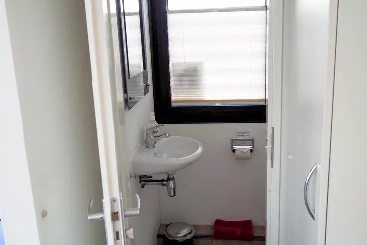 Hausboot Family & Friends LP 4 / 3 Personen-Bathroom