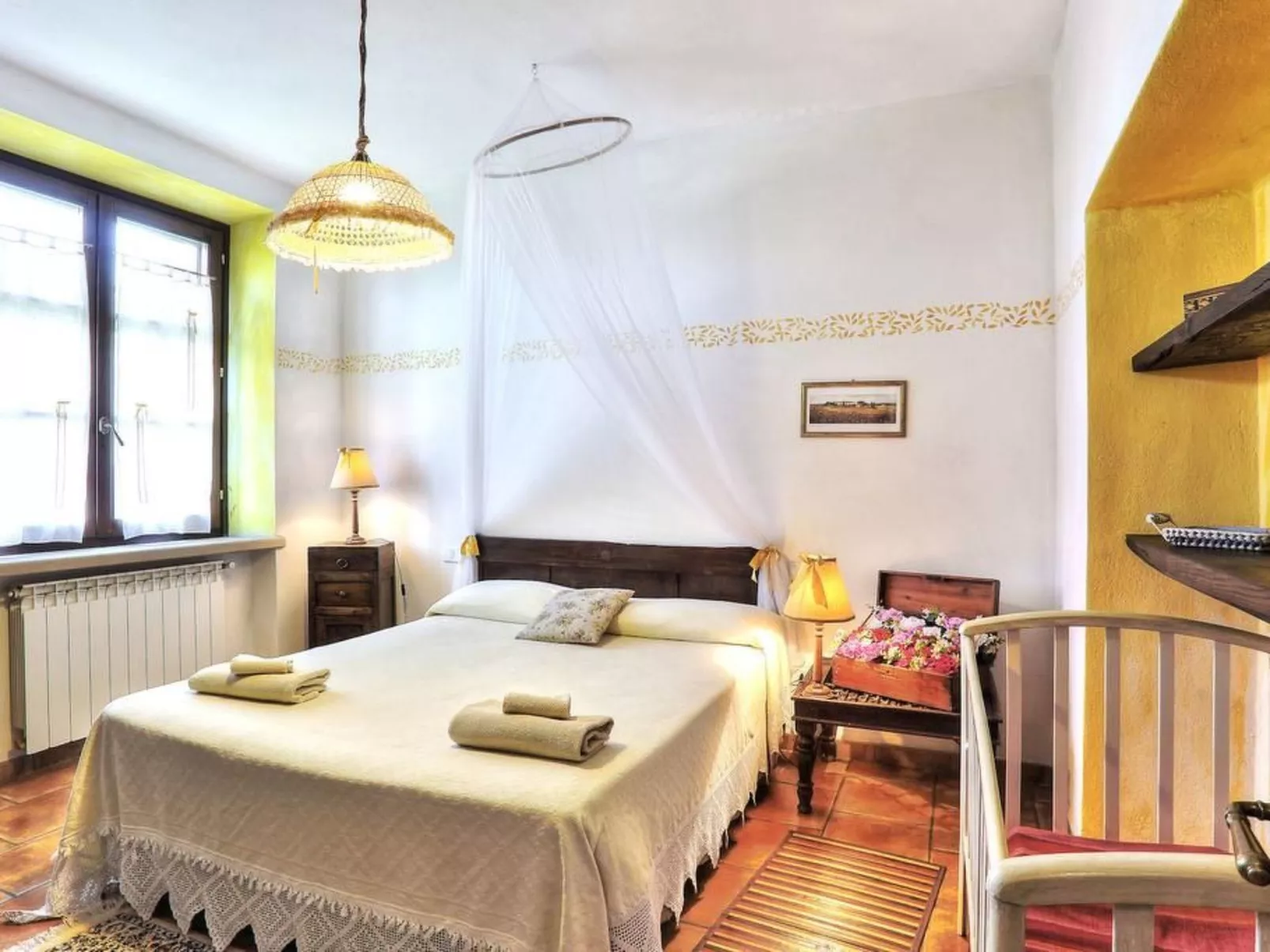 In Pomarance mit Großem gemeinsamem Pool-Drinnen