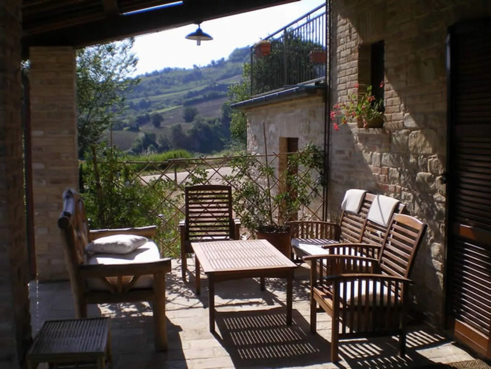 Erschwingliche Villa mit privatem Pool-Outside