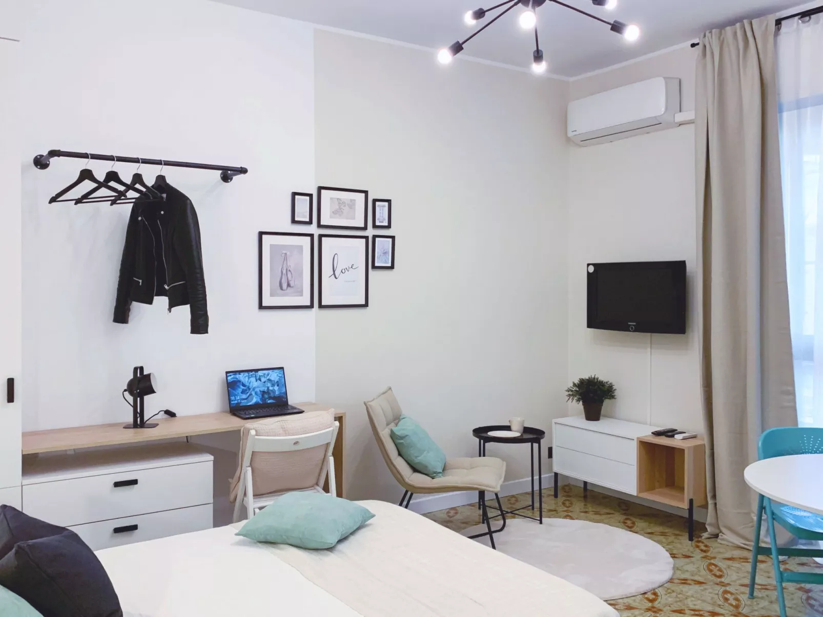 Ein-Zimmer-Wohnung 'Milan' mit Balkon-Drinnen