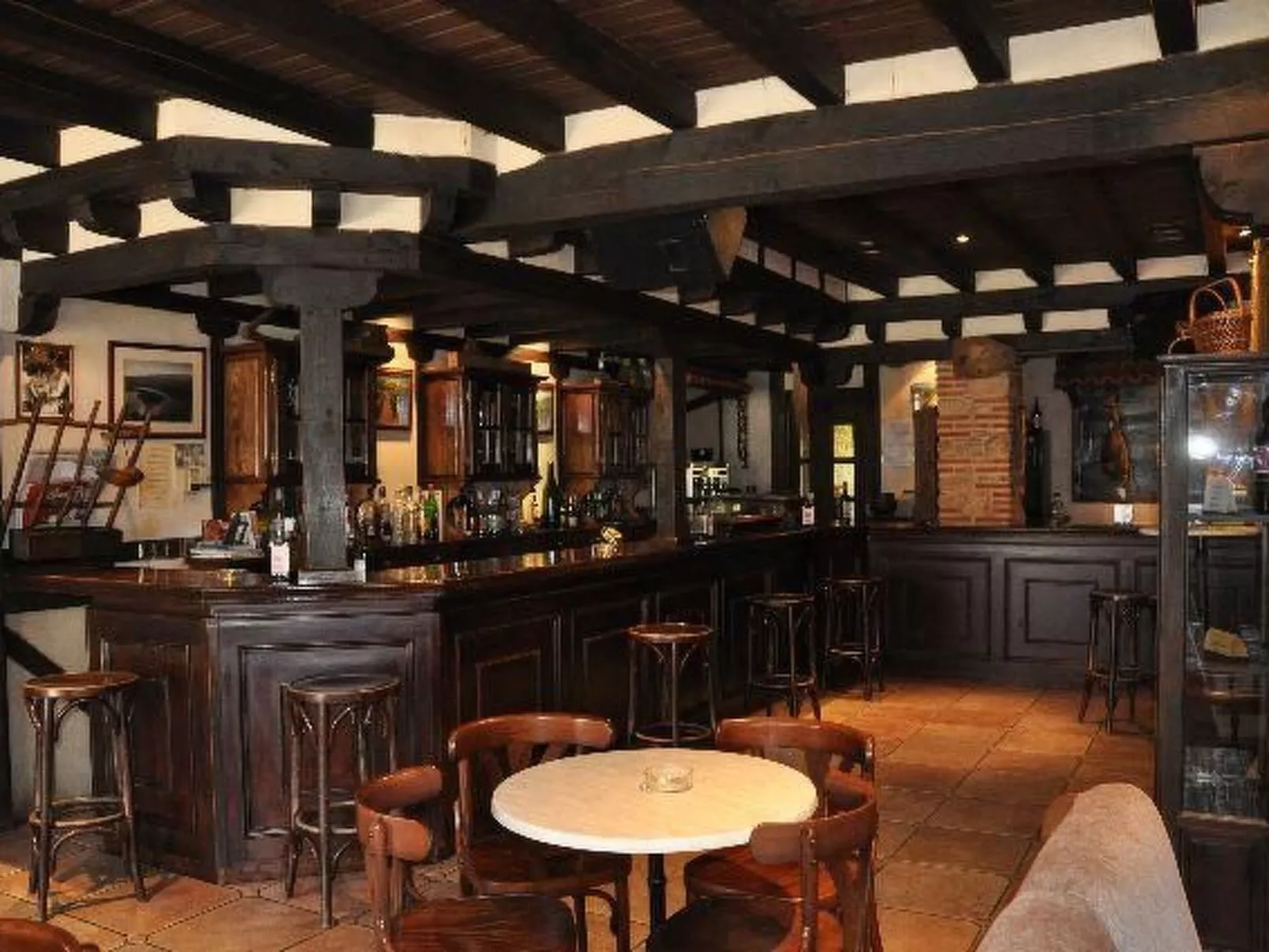 Wohnung in Sotoserrano mit Terrasse und Garten-Inside