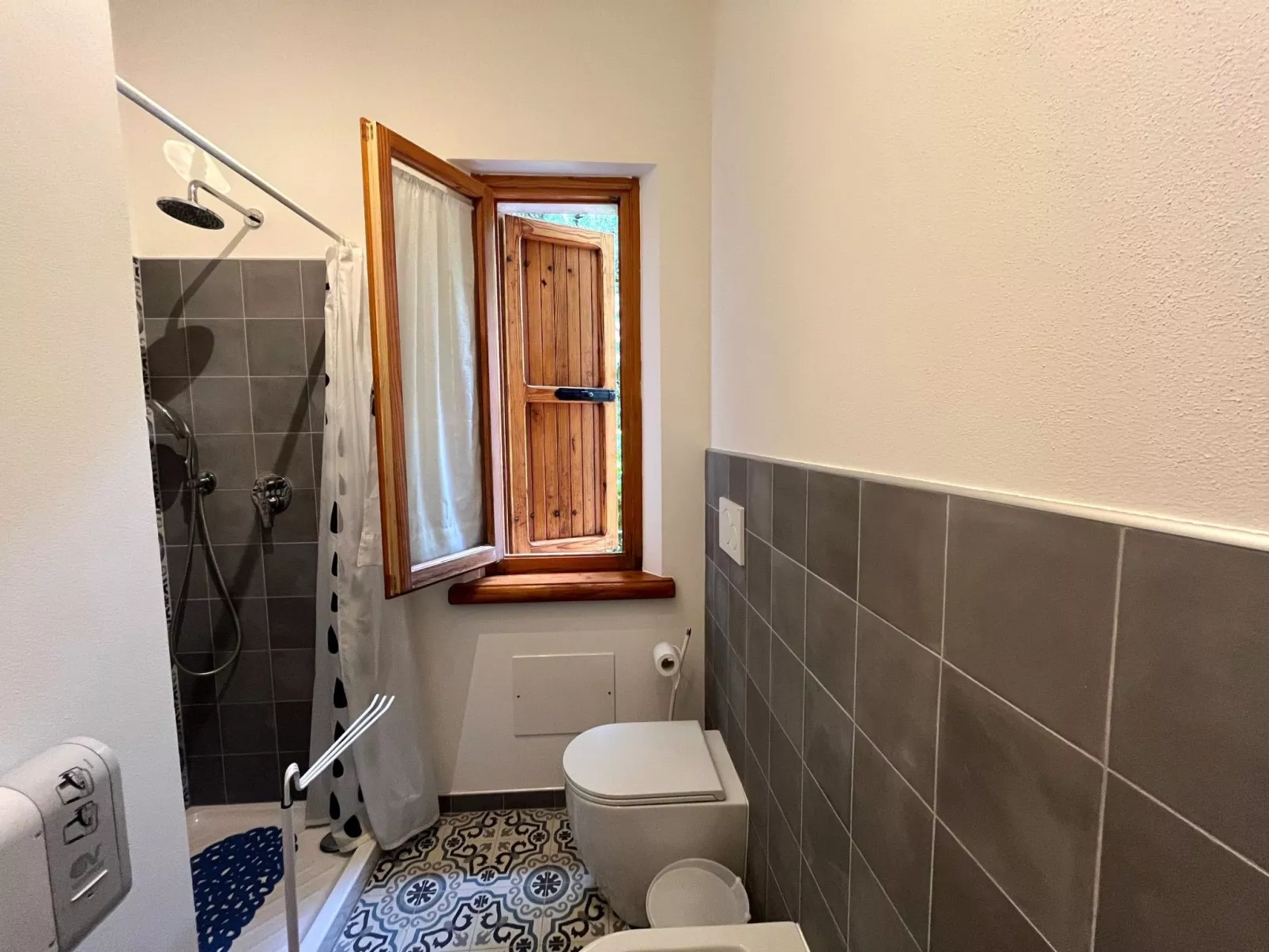 Haus inmitten der Natur mit Schwimmbad-Drinnen