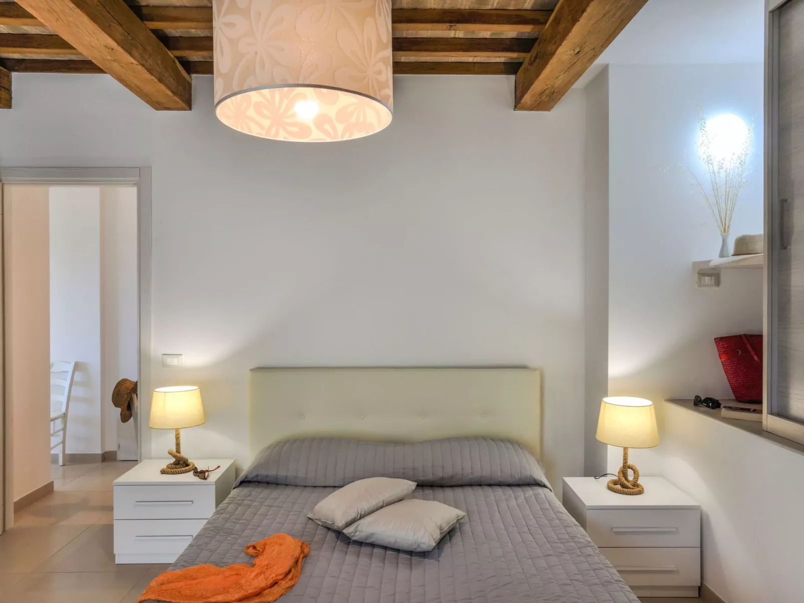 Acquanera - Marcheholiday, mit privatem Pool-Drinnen