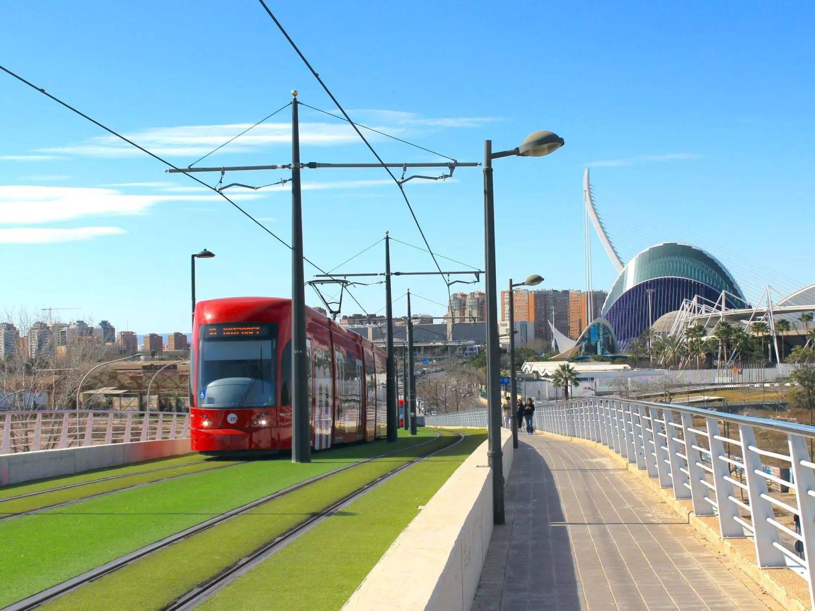 Luxuriöse Wohnung mit 1 Schlafzimmer, Balkon und Pool-Dehors