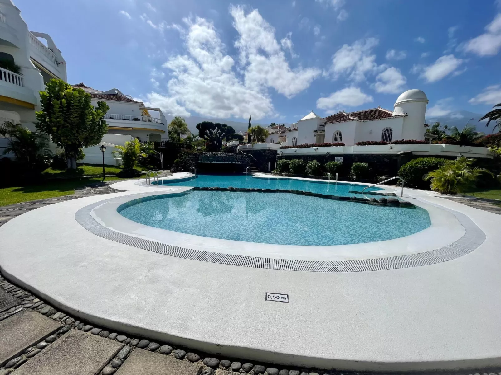 Prime atic Rosaleda-Outside