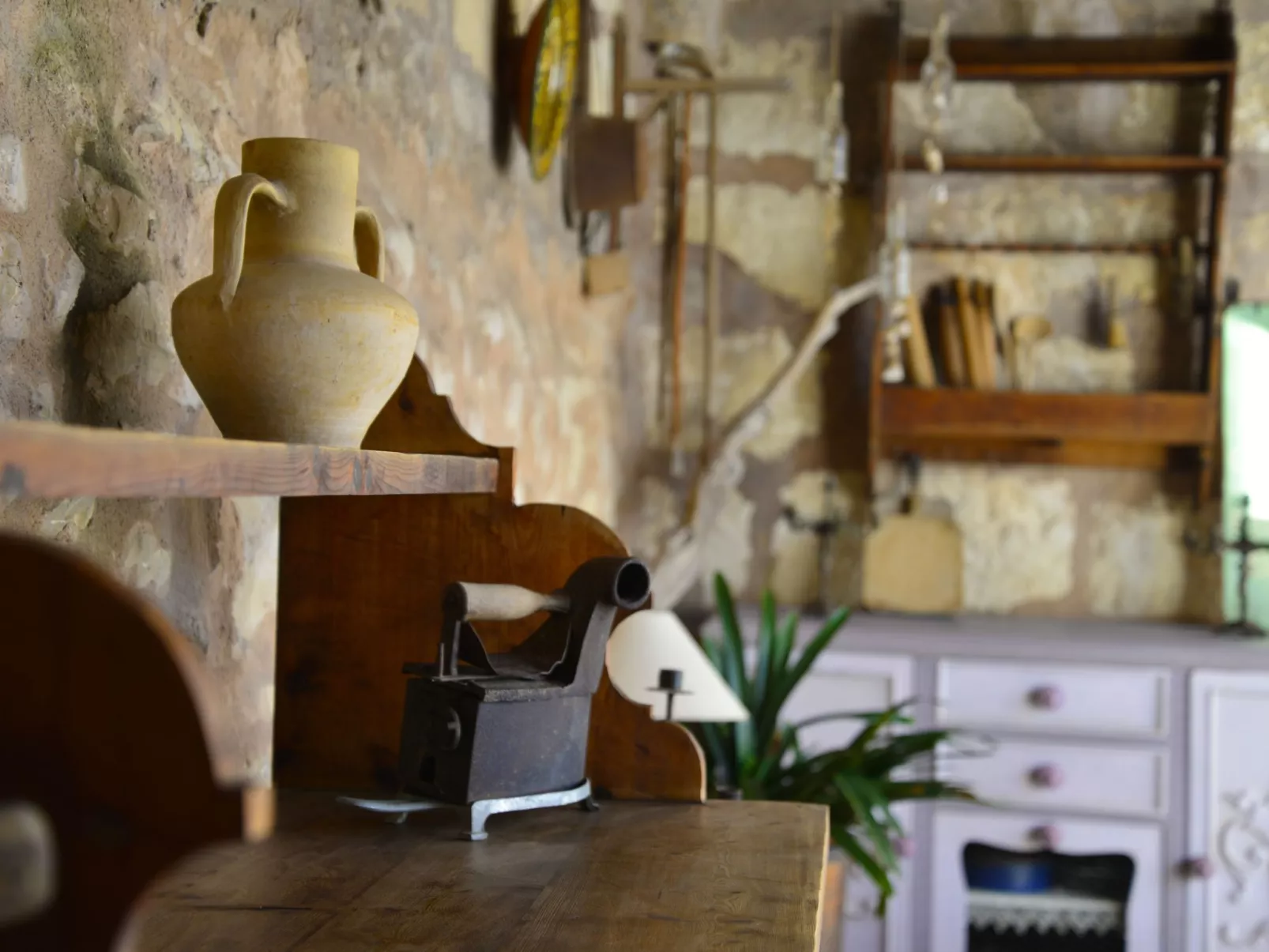 Jedes Ferienhaus mit Garten und Schwimmbad-Drinnen