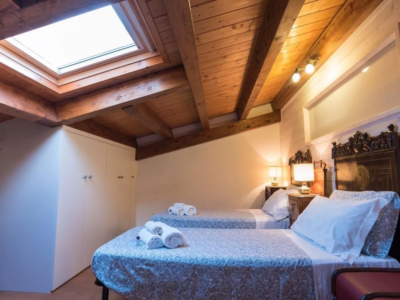 Agamennone, Wohnung 20 Meter vom Meer entfernt mit einer möblierten Terrasse.-Inside