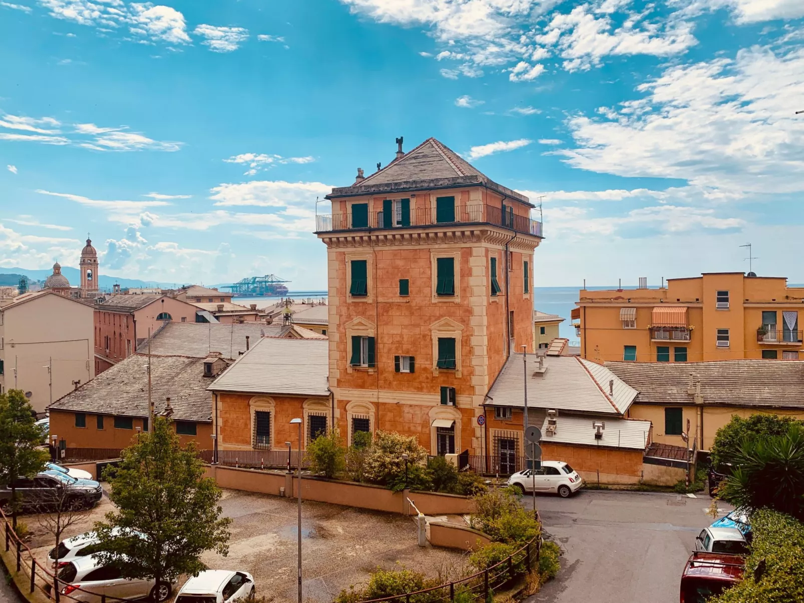 Für 4 Personen ca. 65 m&sup2; in Pegli, Norditalien (Ligurien)-Outside