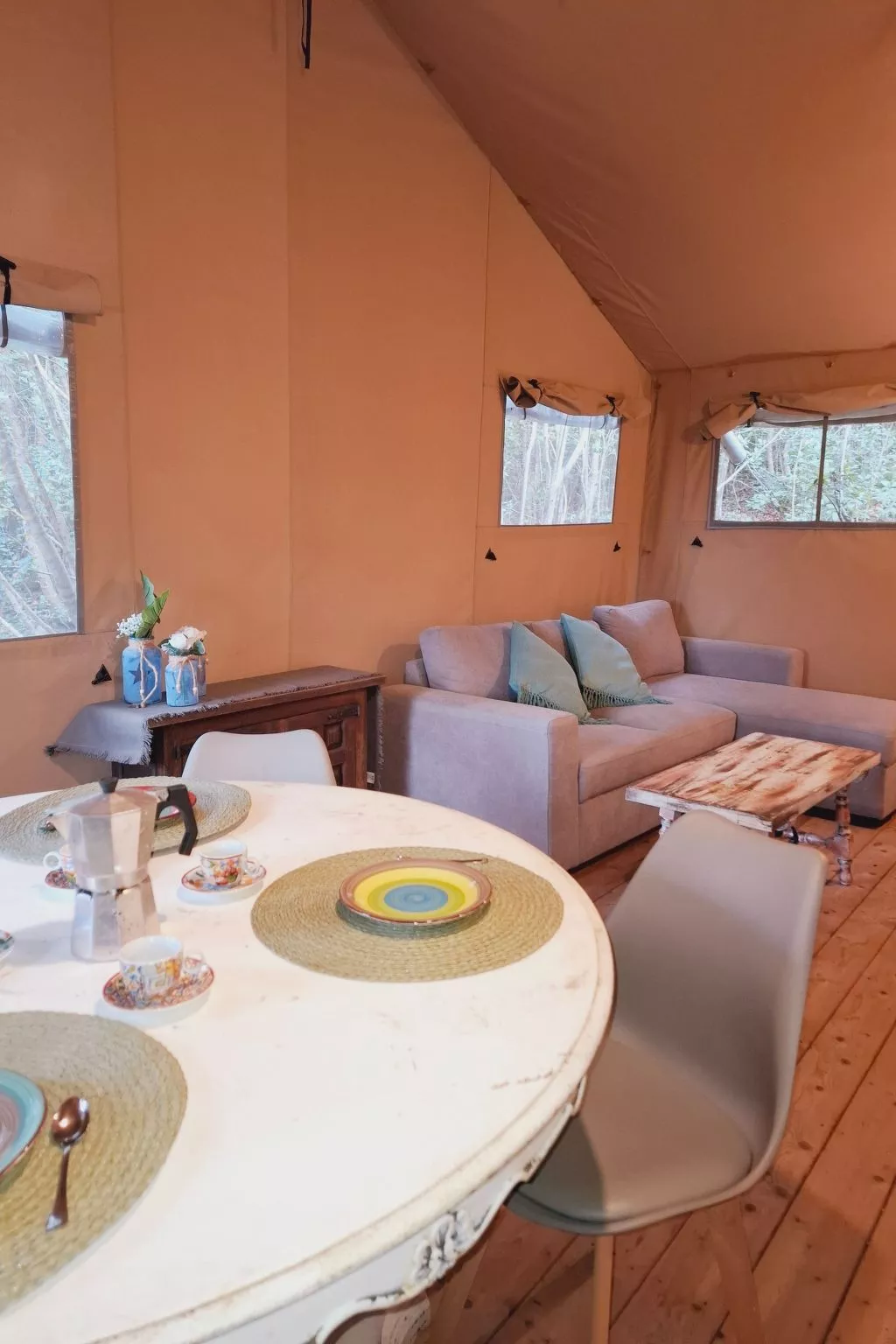 Familienzelt" Nachlass-Dedans