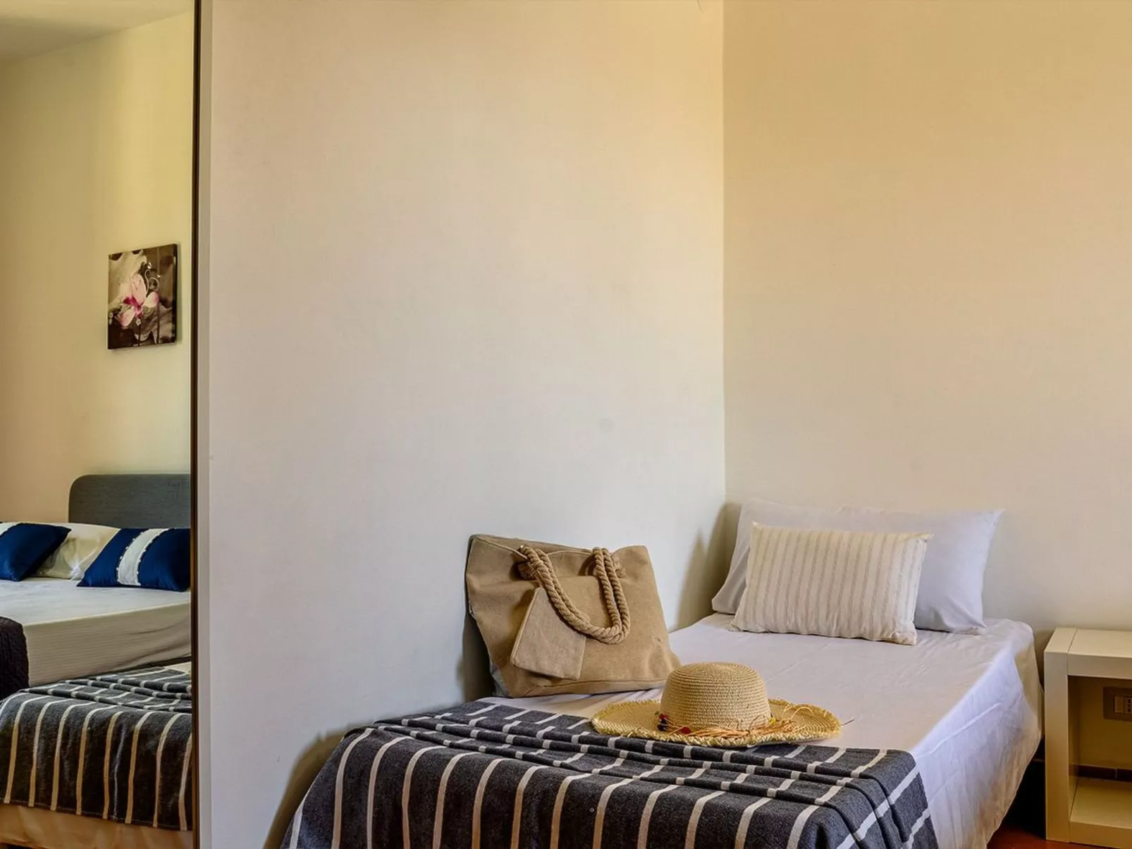 Villa Mari e Amuri-Image-tags.info