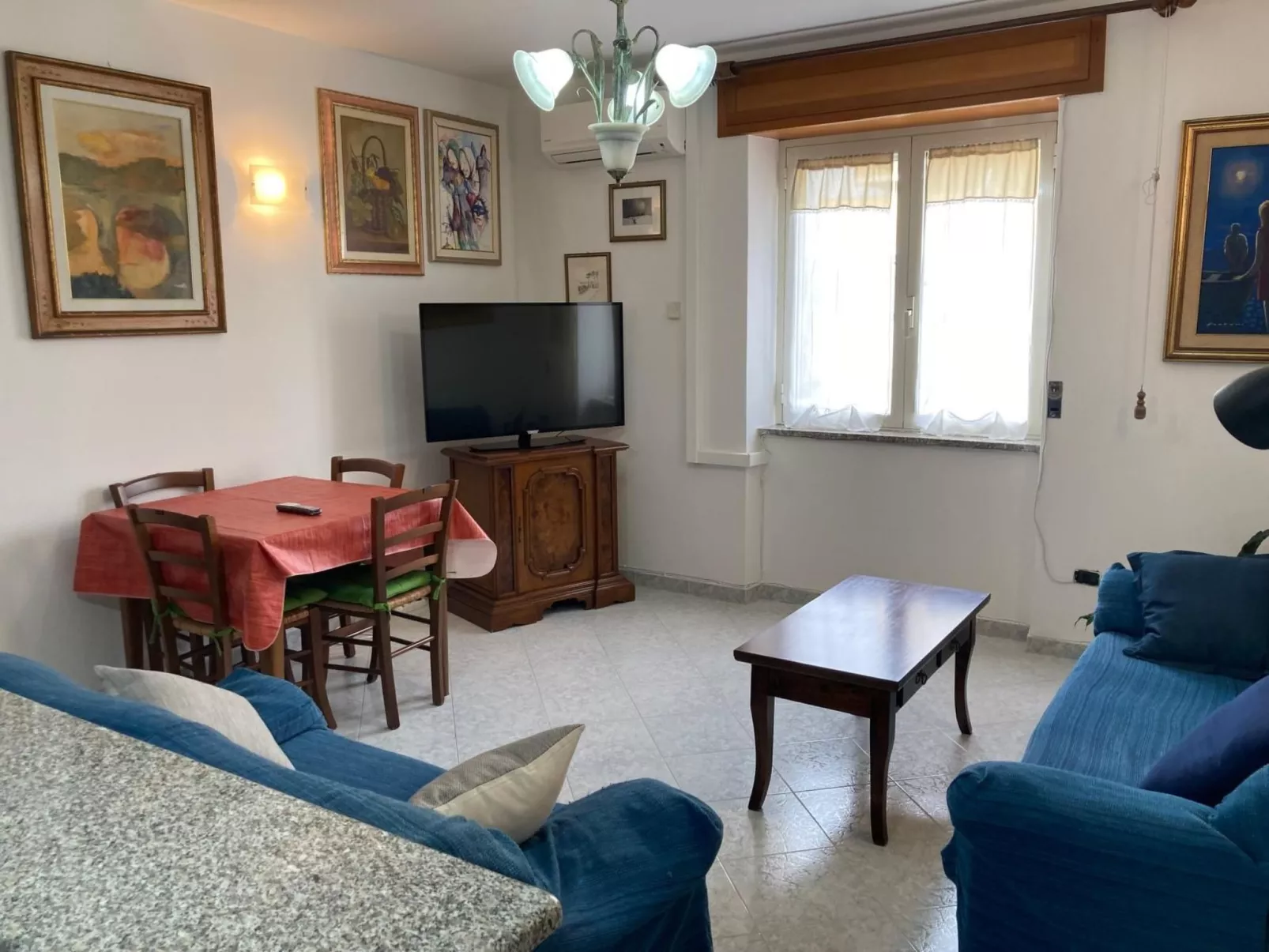 "Via Manin 13" mit Wi-Fi-Image-tags.info