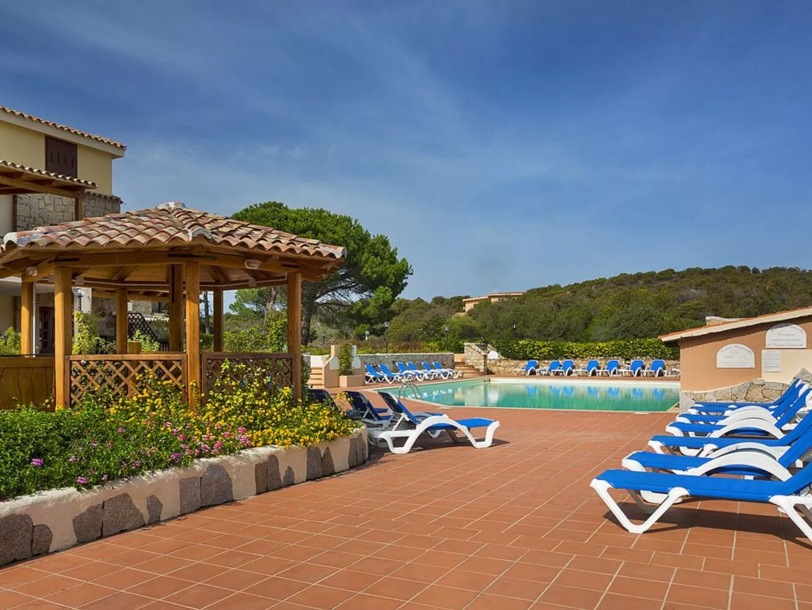 In Porto Cervo mit Gemeinschaftspool-Image-tags.info