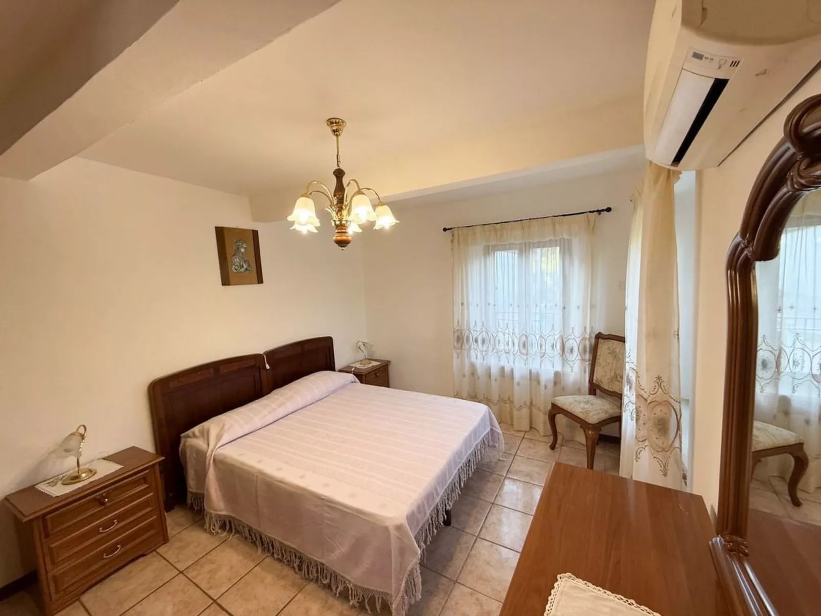 Ferienvilla mit privatem Pool und Whirlpool-Inside