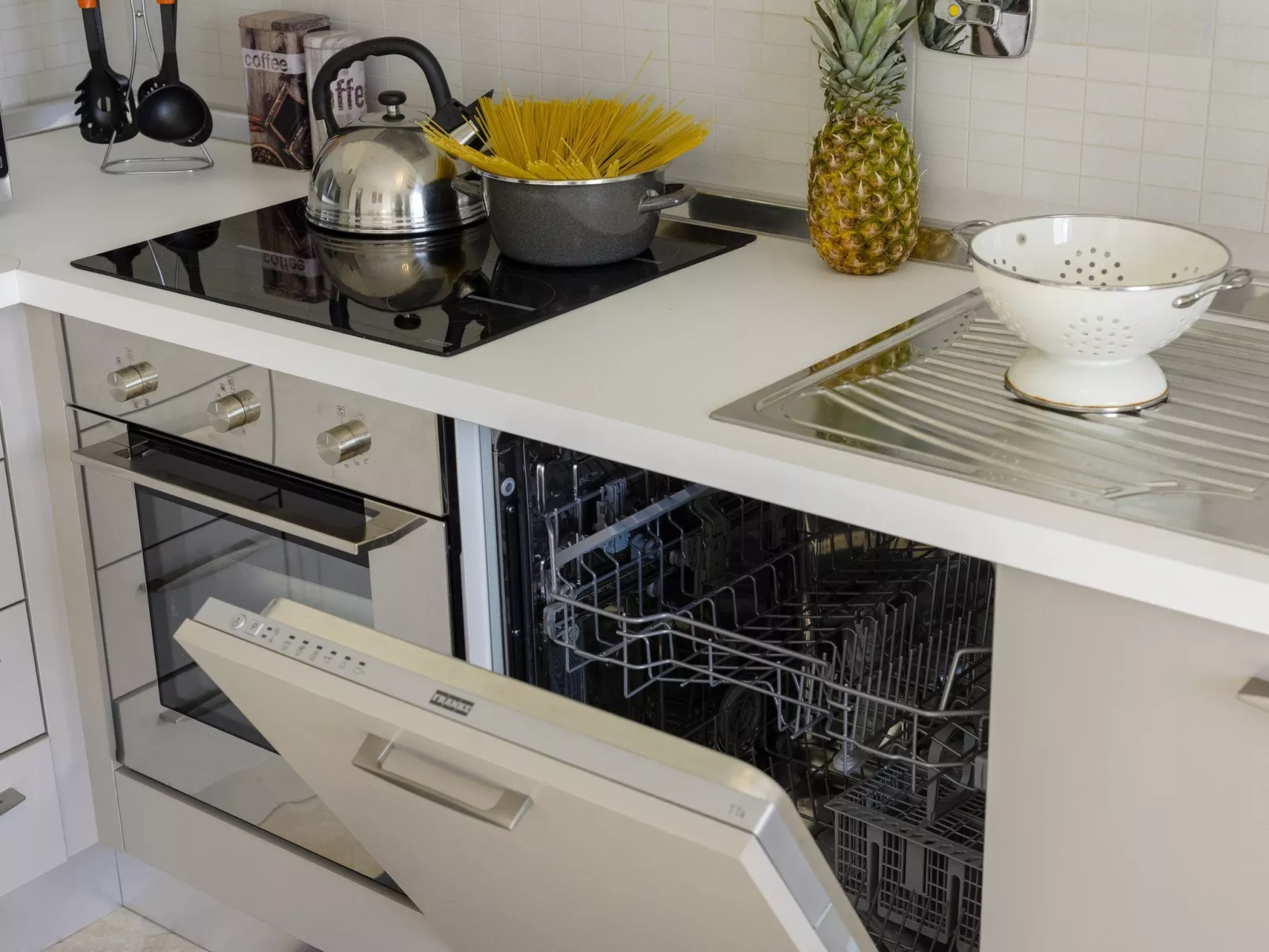 Gloria del Mare - Schwimmbad mit Meerblick - Drinnen