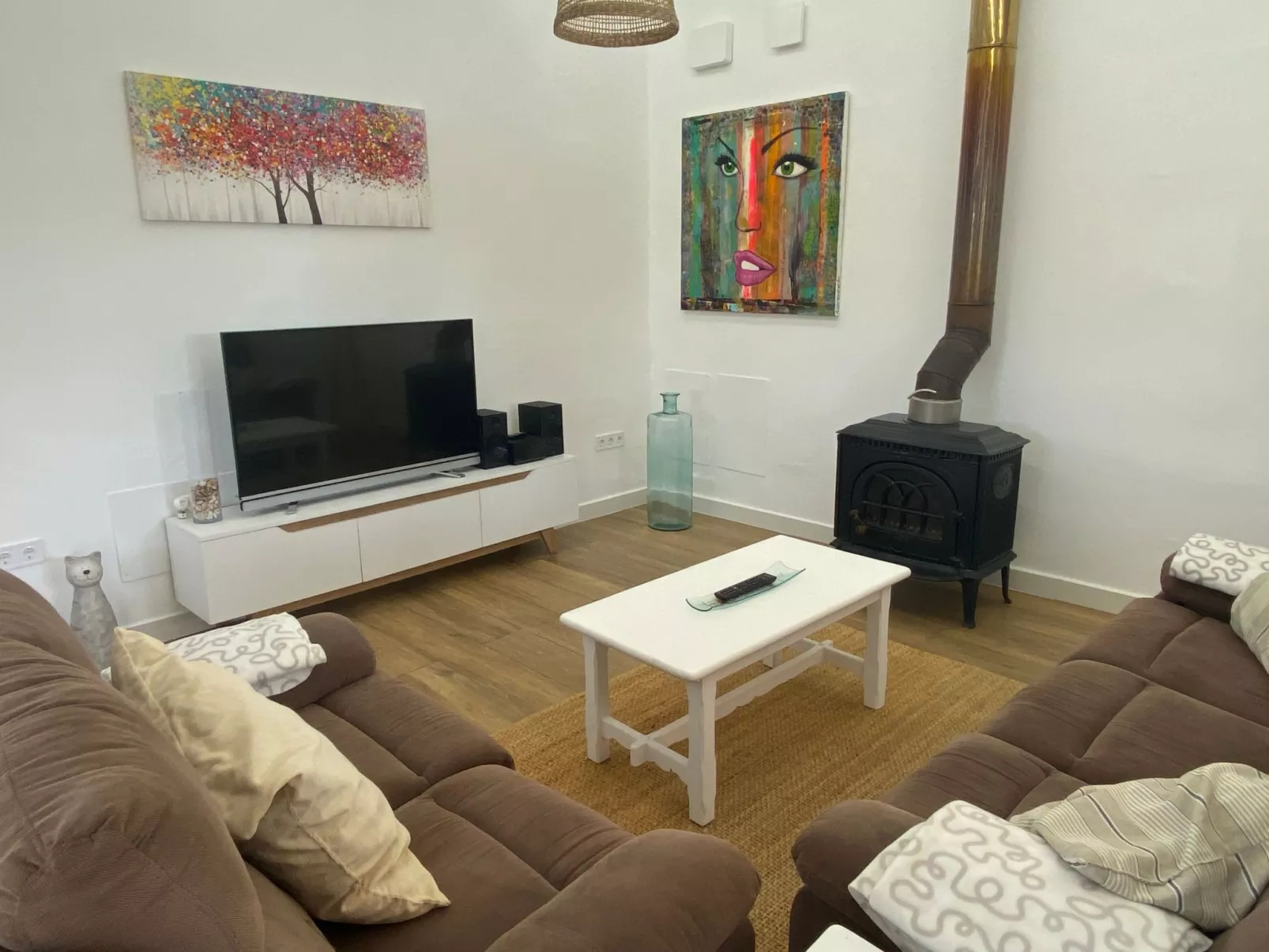 Idyllische Finca mit Garten und Pool-Inside