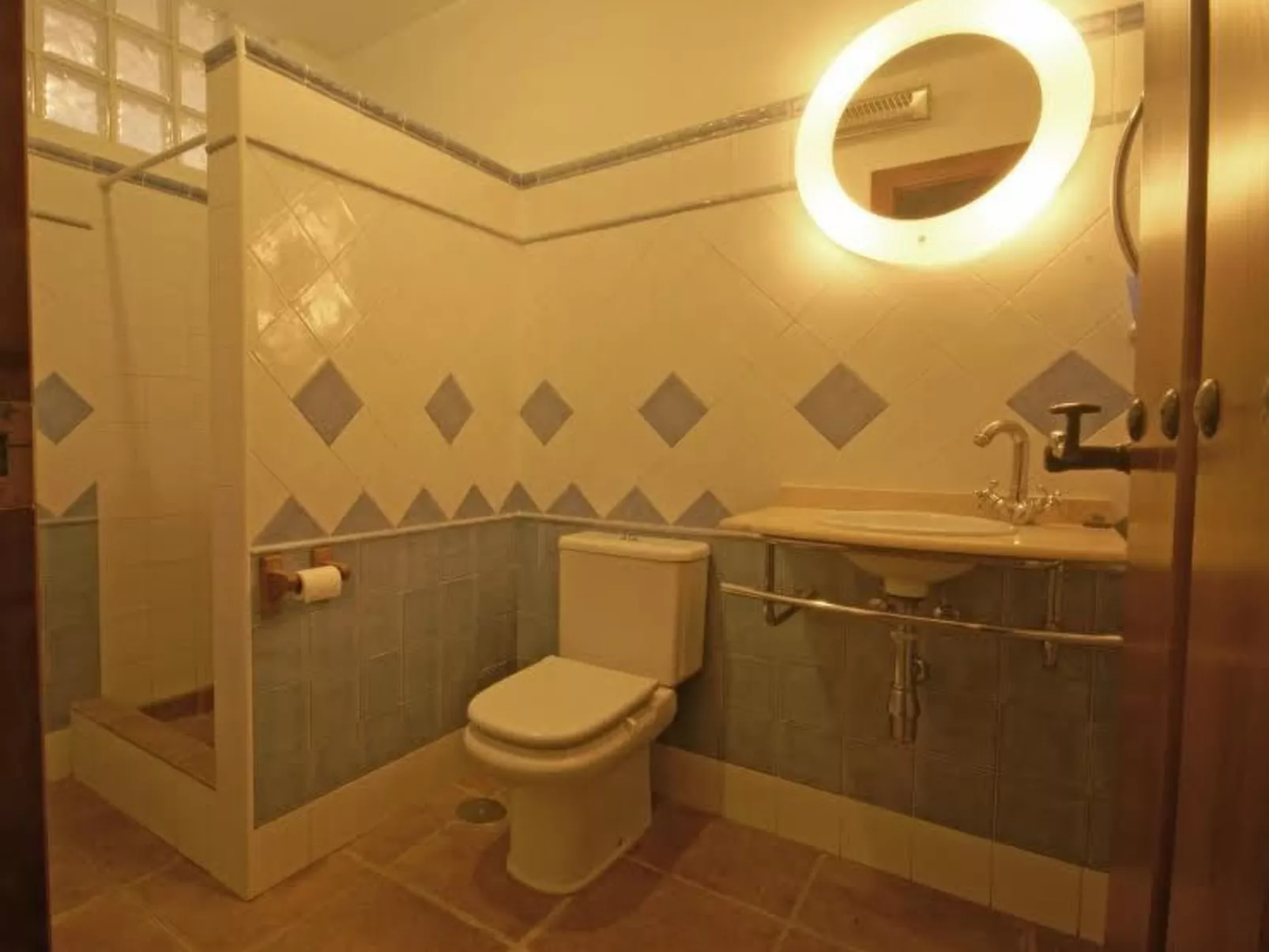 Modernes, geräumiges Ferienhaus in einem Naturschutzgebiet-Dedans