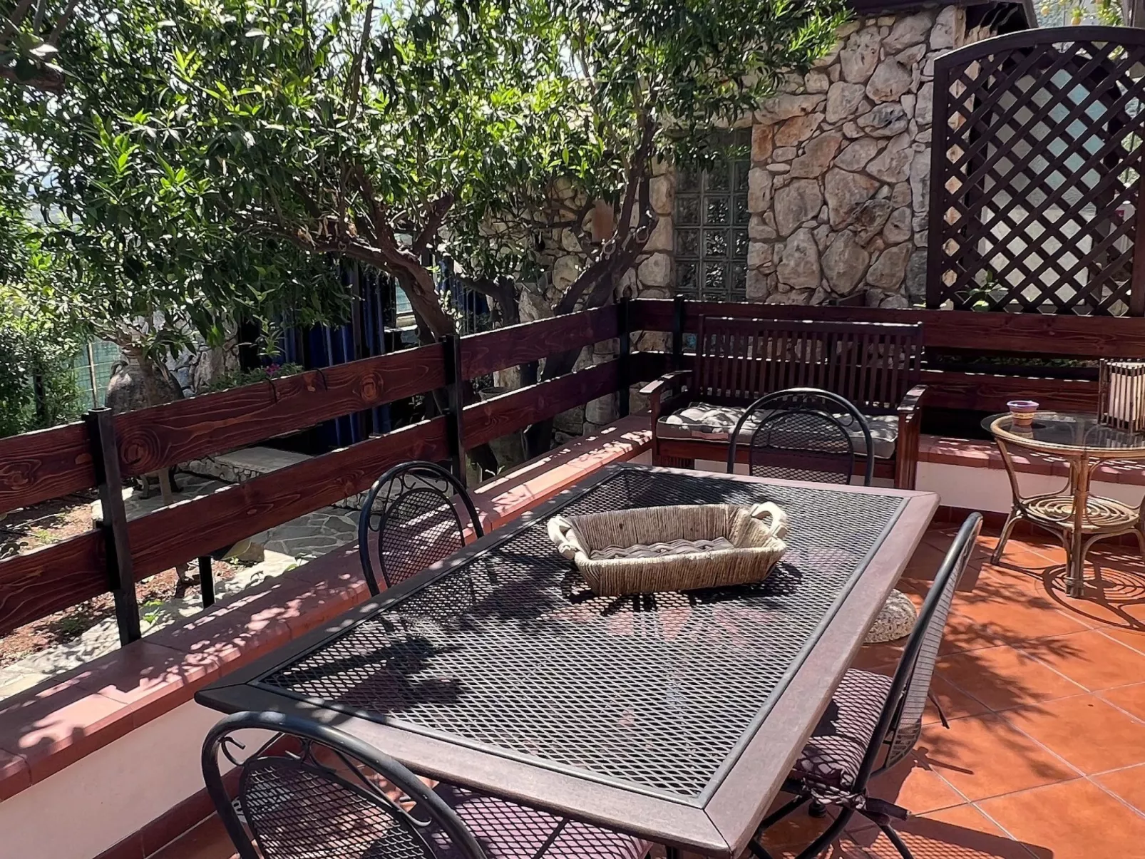 "Edera" mit Pool-Image-tags.info