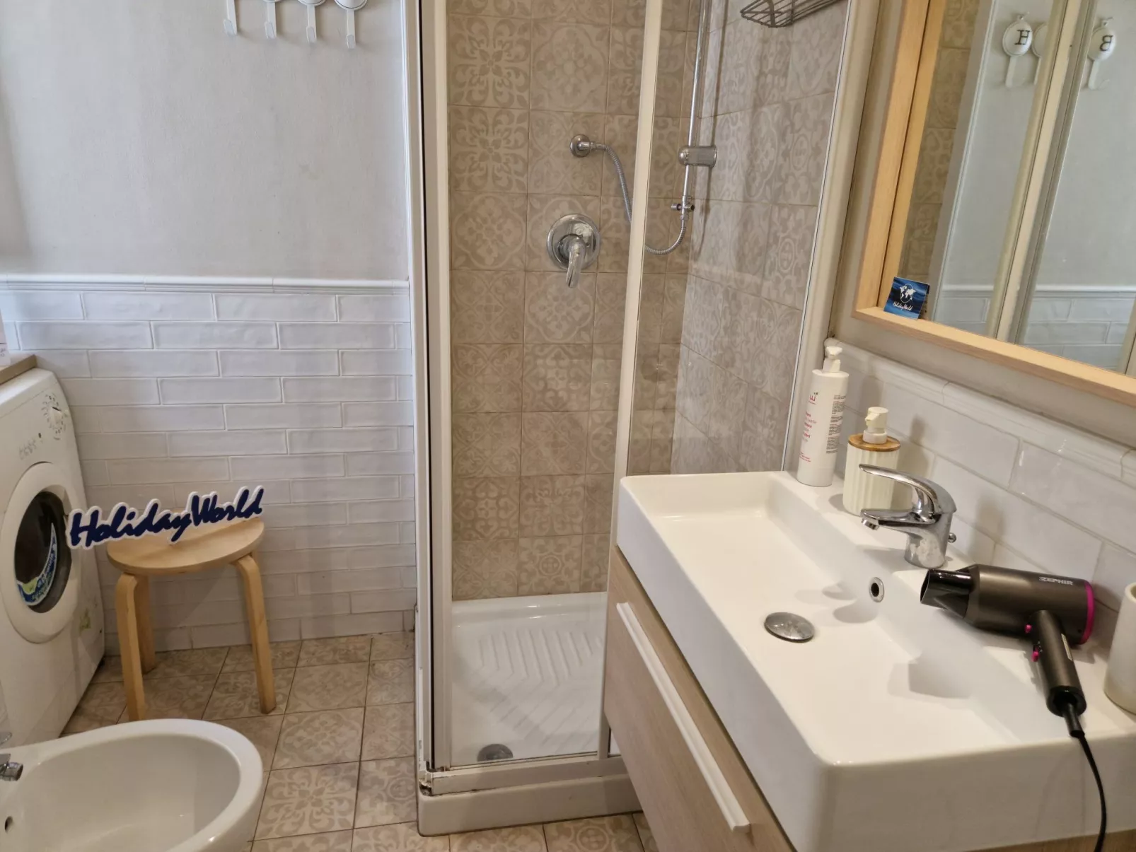 Come a Casa von Holiday World-Inside