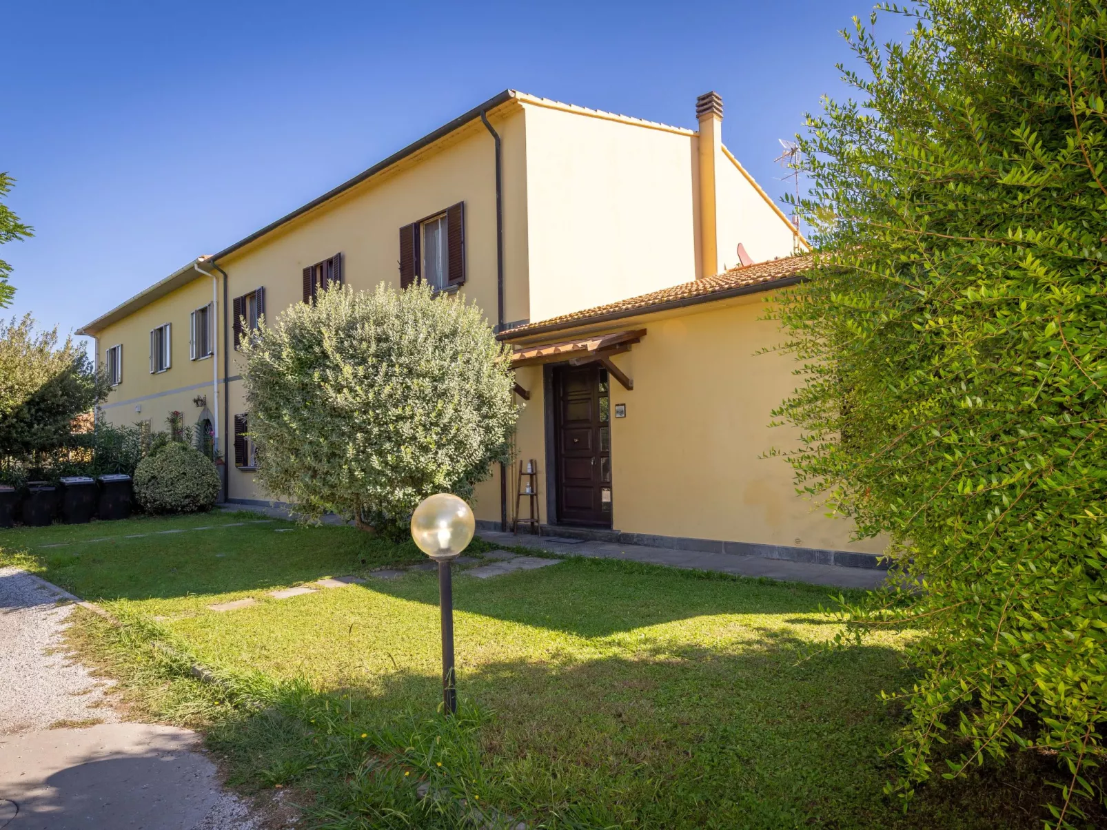 Casa Milla - Drei-Zimmer-Wohnung Fasan - Draußen