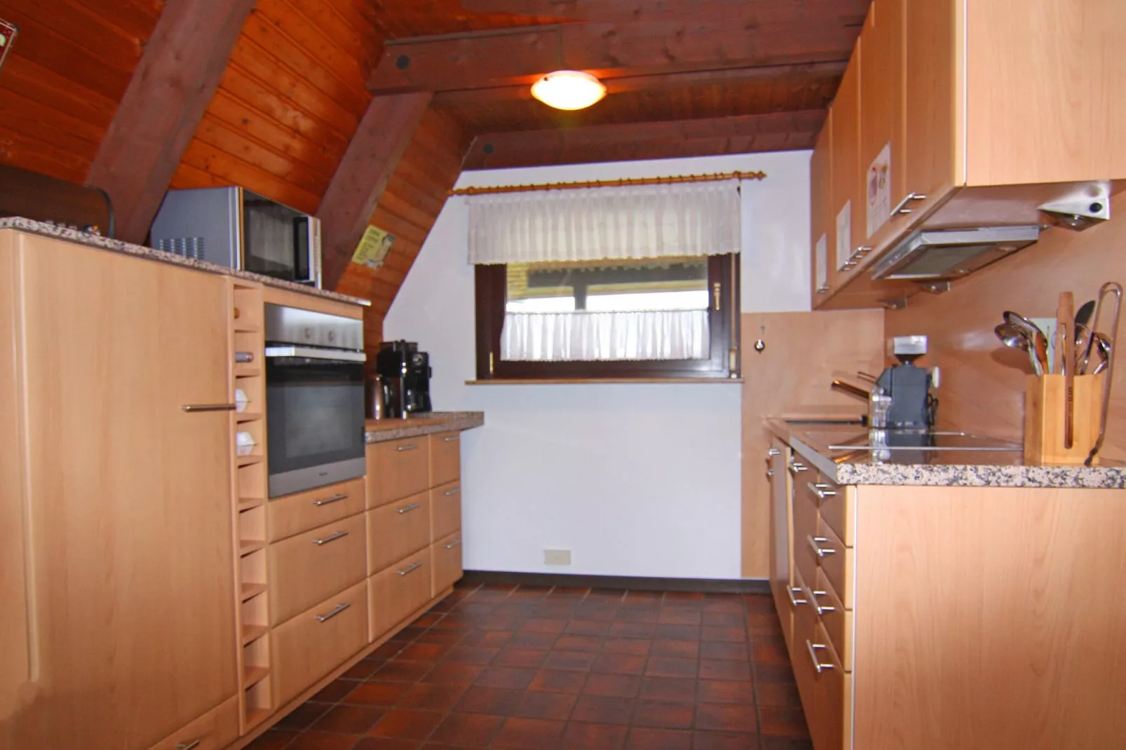 Nurdachhaus-Kitchen