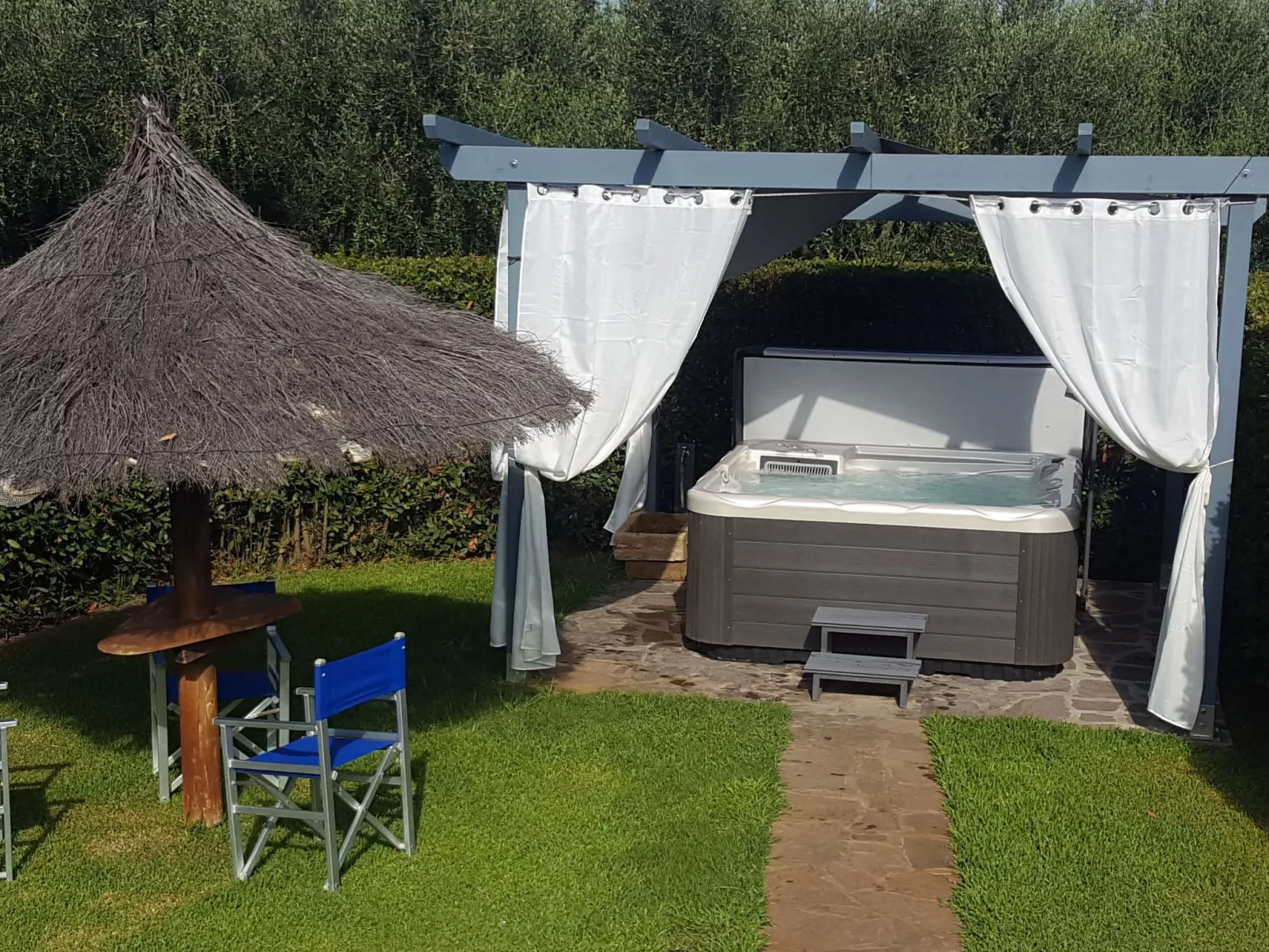 Haus Jasmin-Draußen