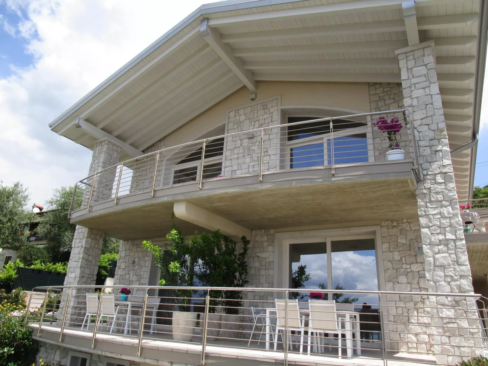 Flacher Sonnenaufgang-Draußen