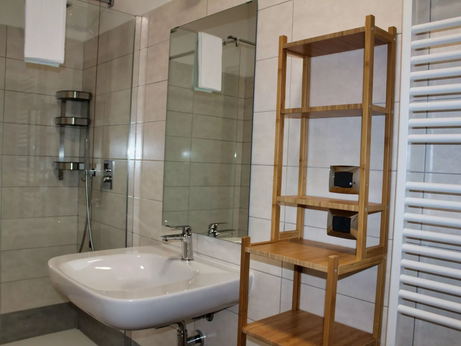 Charmante Wohnung in Solarolo mit Schwimmbad-Drinnen