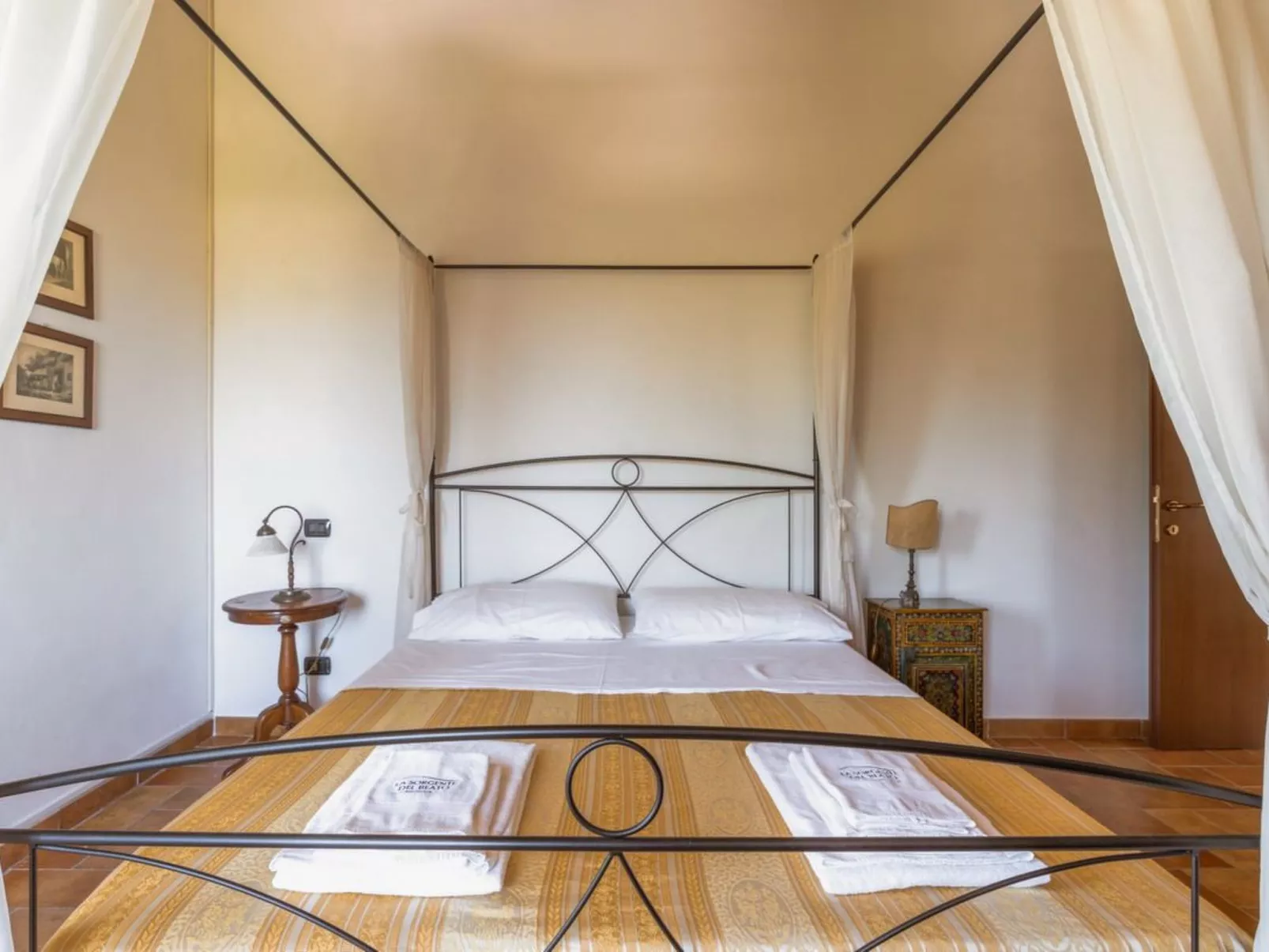 Villa mit privatem Pool und Wellnessbereich-Drinnen