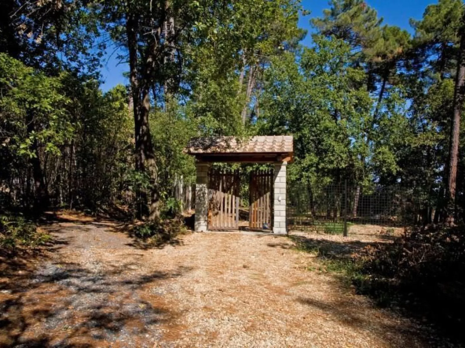 Villa Liz' Anwesen mit privatem Pool-Dehors