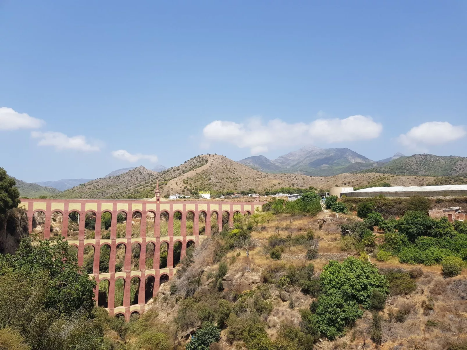 Schöne Villa mit Meerblick, großem Pool und Jacuzzi in Maro - Costa del Sol-Draußen