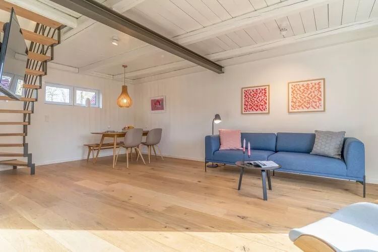 Seapoint-Living room