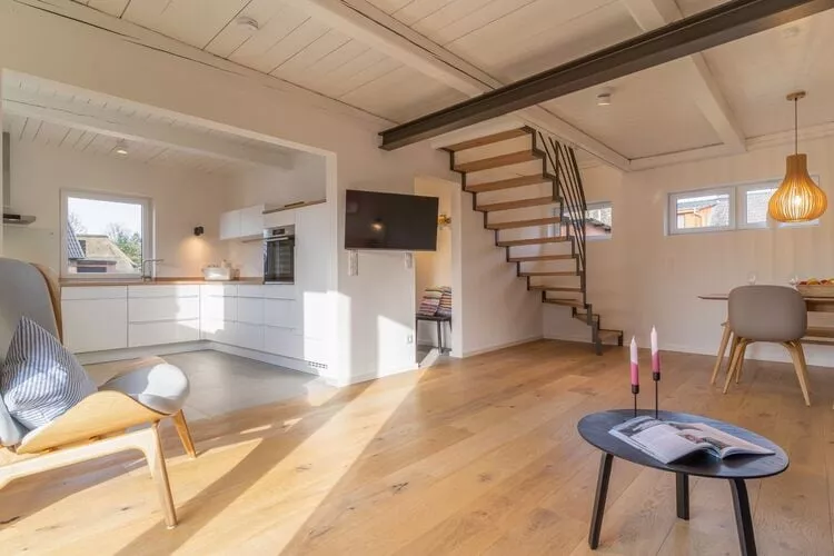 Seapoint-Living room