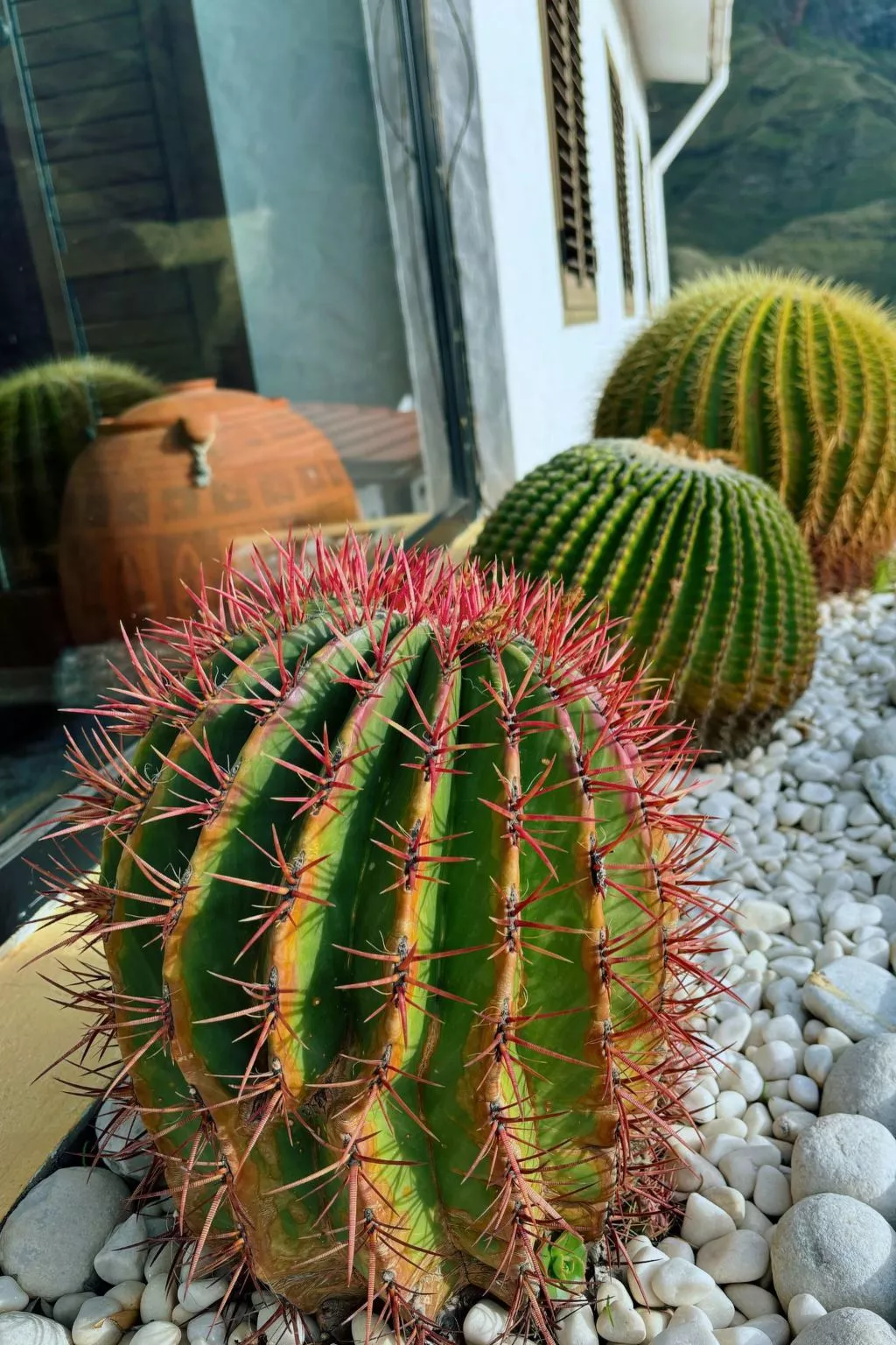Haus mit Jacuzzi, Blick auf Berge, Meer und Ents-Outside