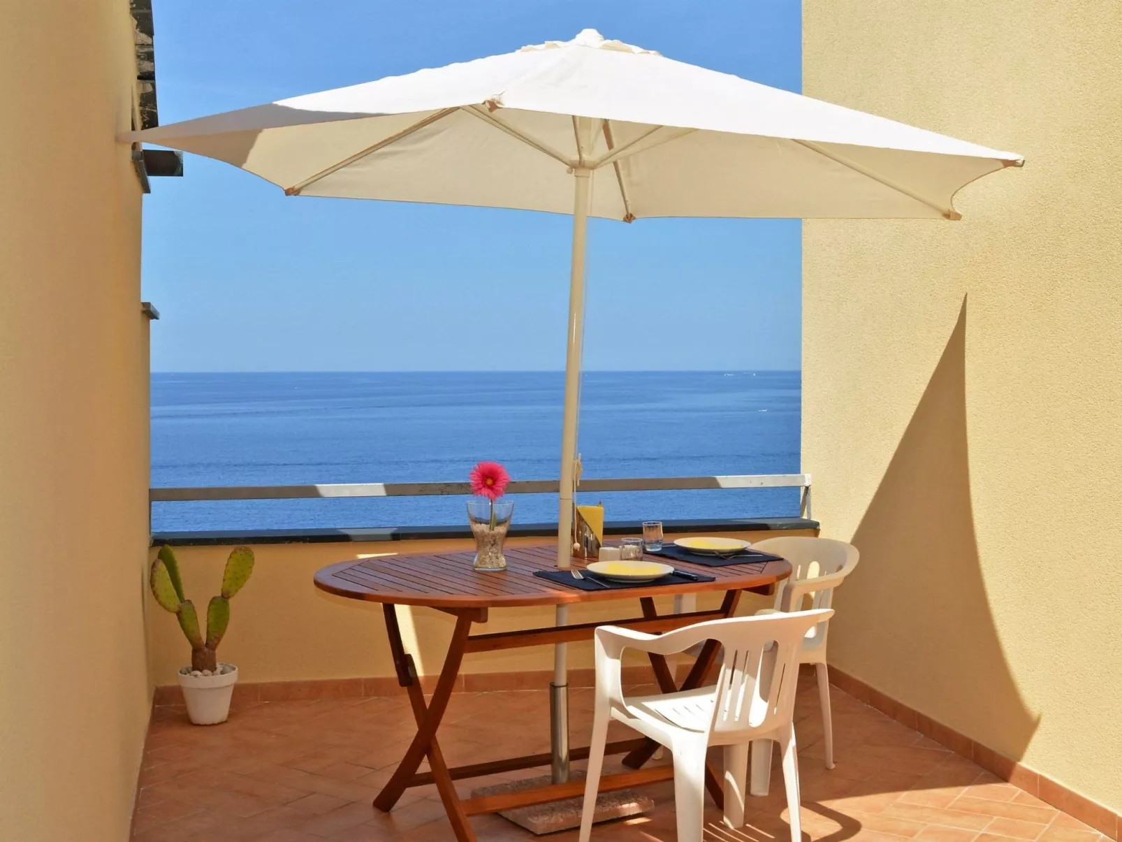 Wohnung in Moneglia mit Terrasse und Grill-Draußen