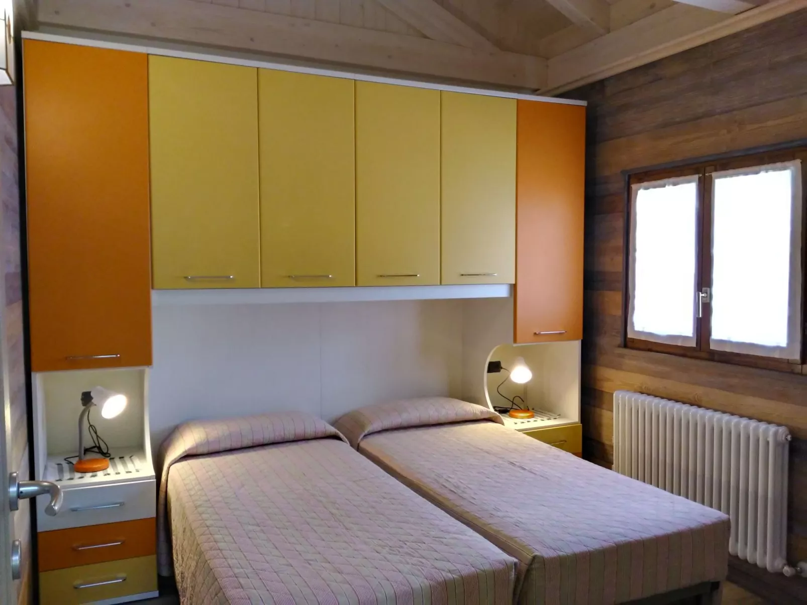 Freistehendes Haus mit privatem Garten-Inside