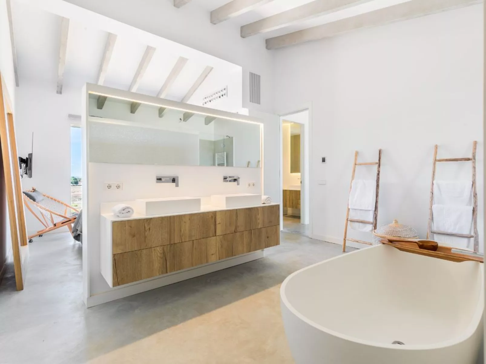 Luxuriöse Villa mit beheiztem Pool für 8 Personen-Draußen