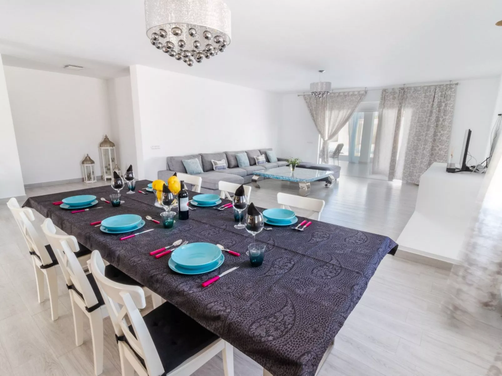 Villa Villa MyJ-Image-tags.info