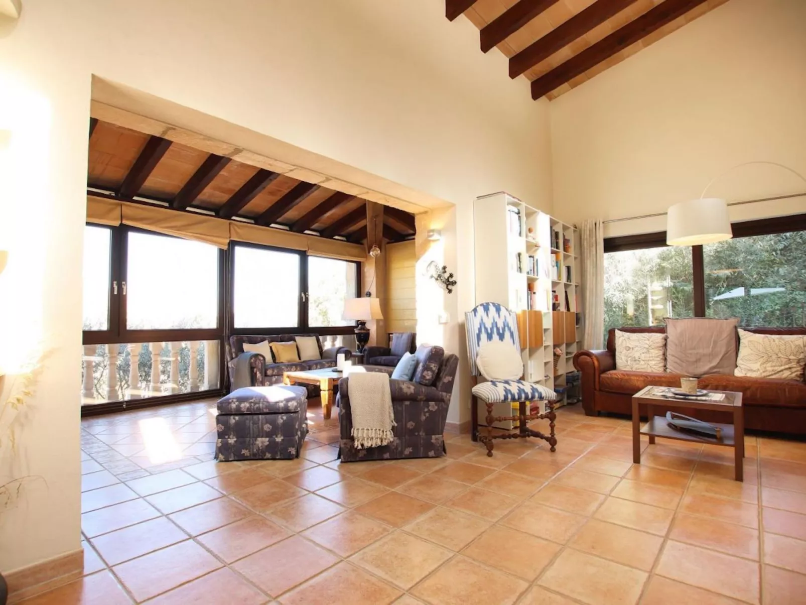 Villa Llop. Wunderschöne moderne Villa mit Sauna-Image-tags.info