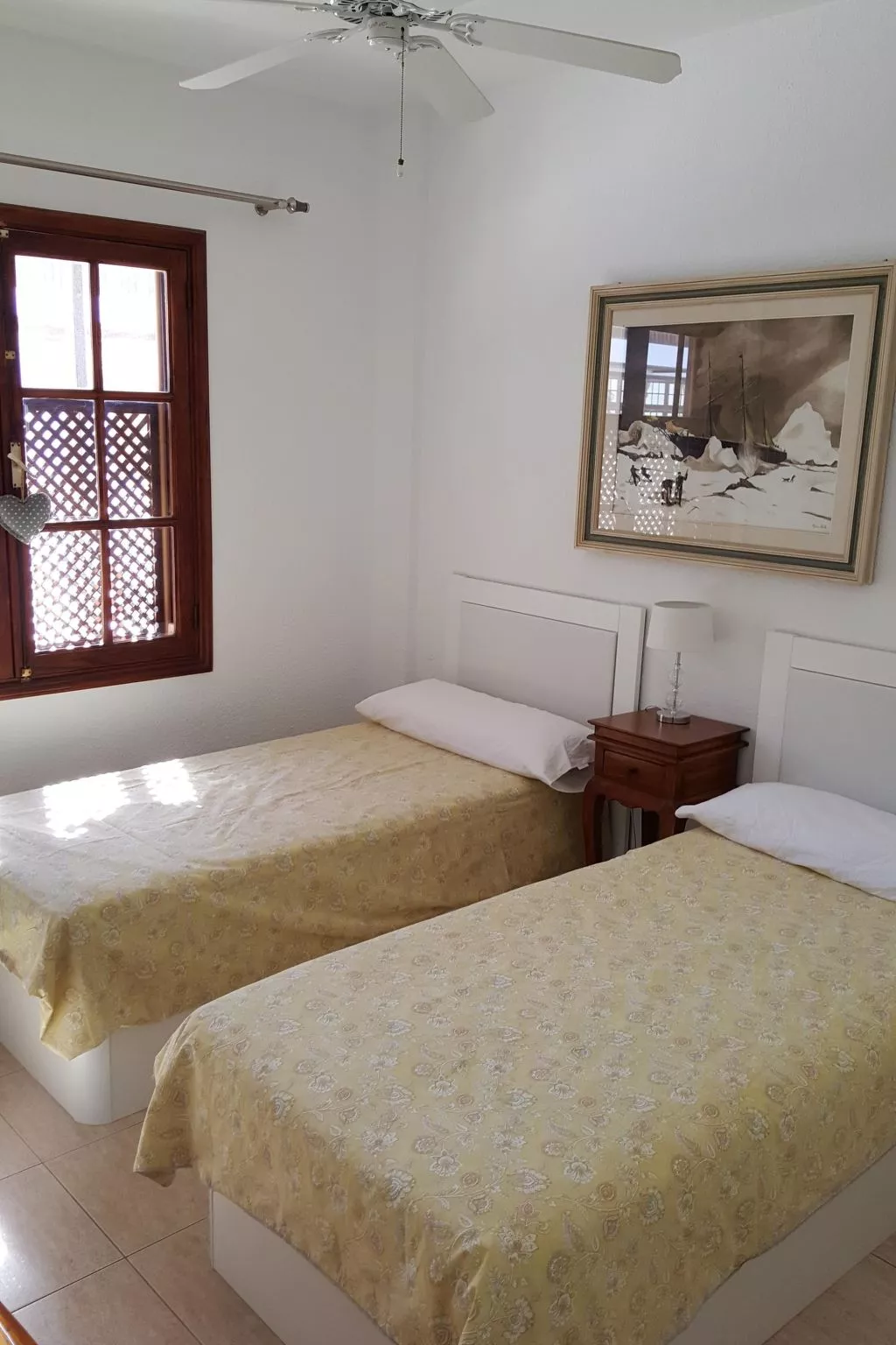 Wohnung mit Aussicht auf Meer und Klippen-Inside