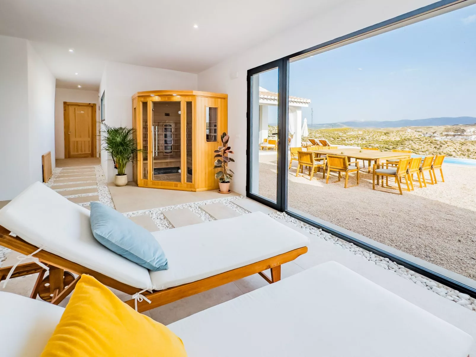 Luxuriöse Finca mit Pool, Spa und spektakulärer Aussicht-Image-tags.info