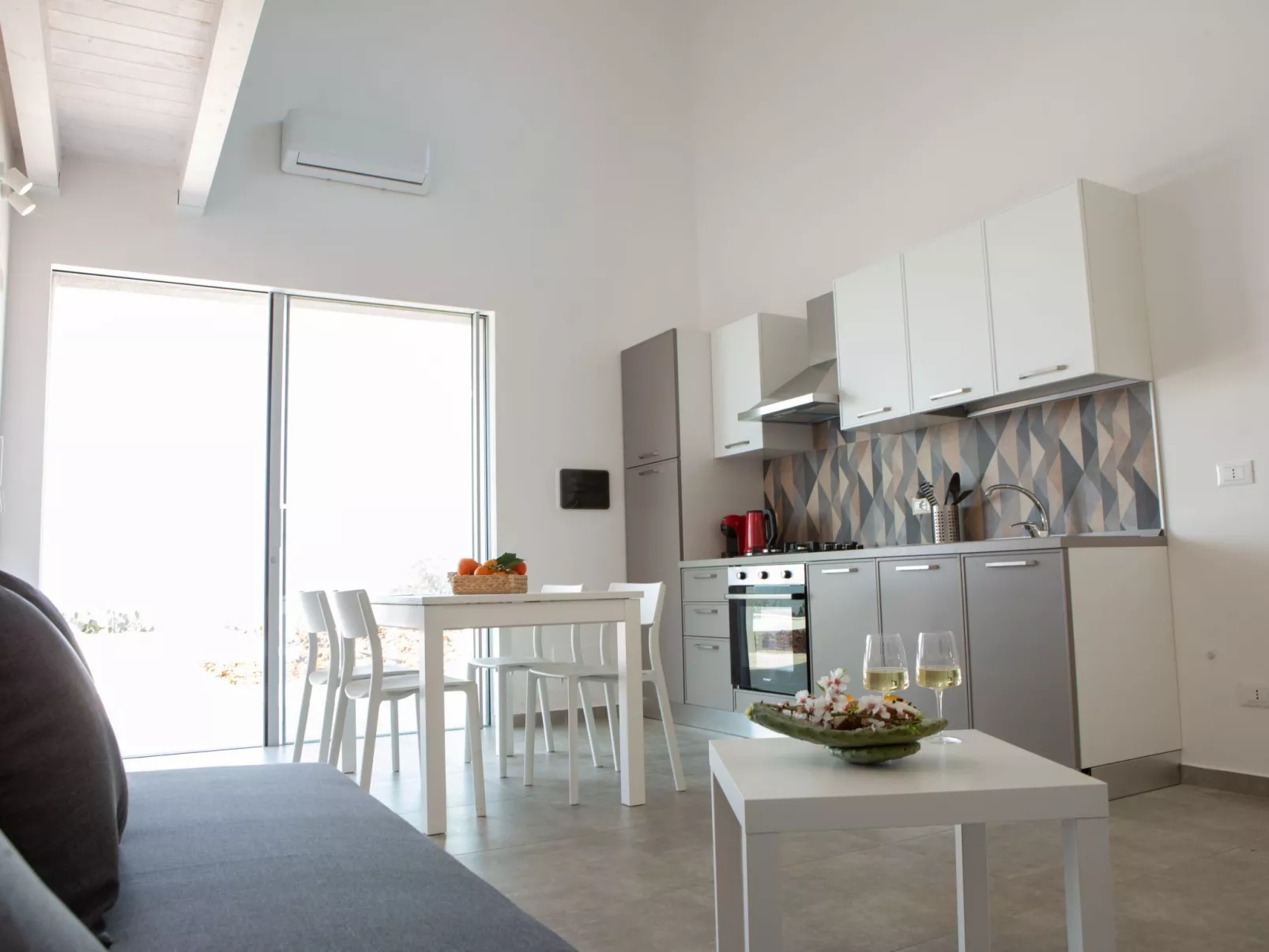 In Partinico mit Privatem Pool-Inside