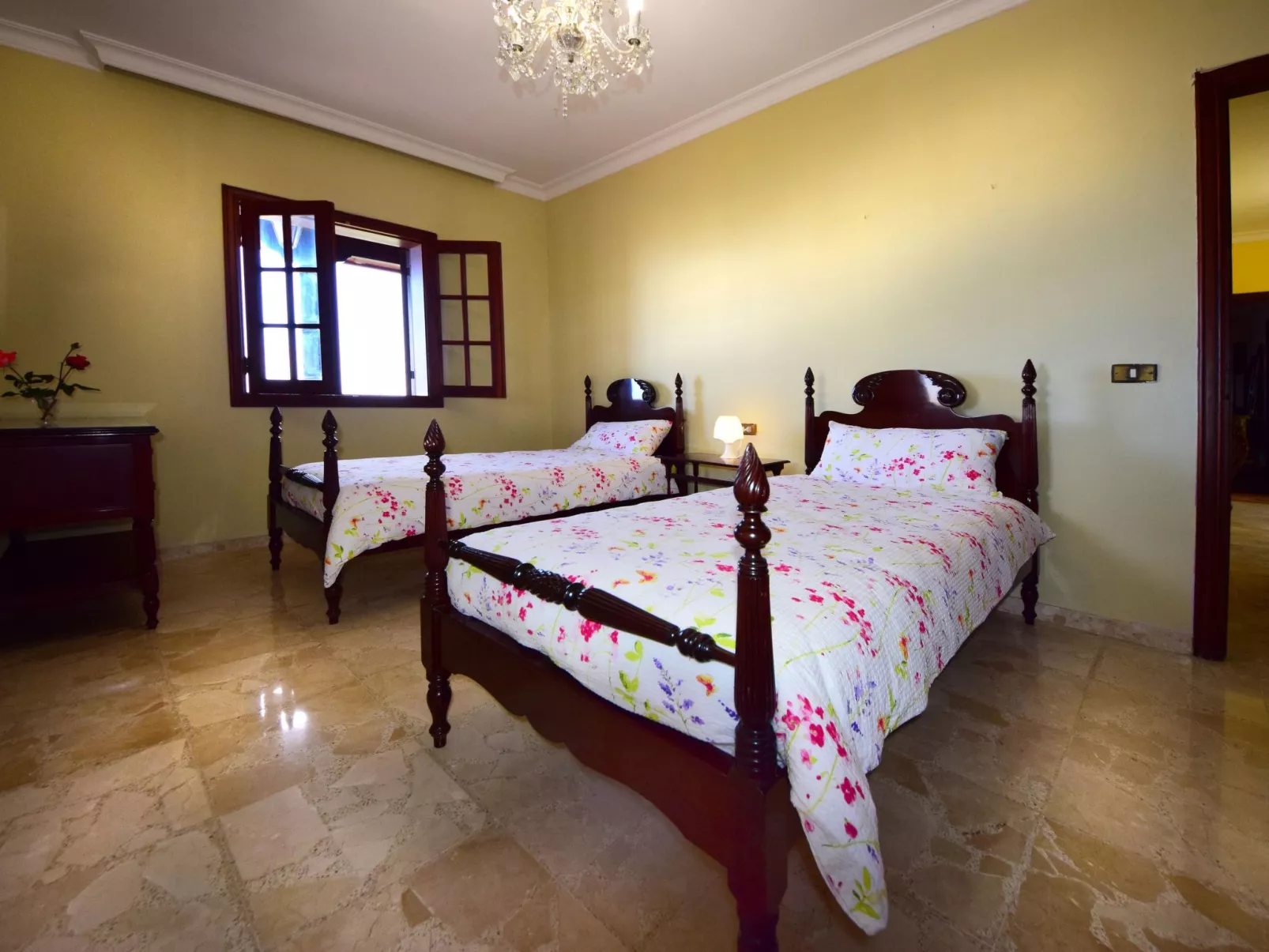 Haus Alina mit beheizbarem privatpool und barbecue-Inside