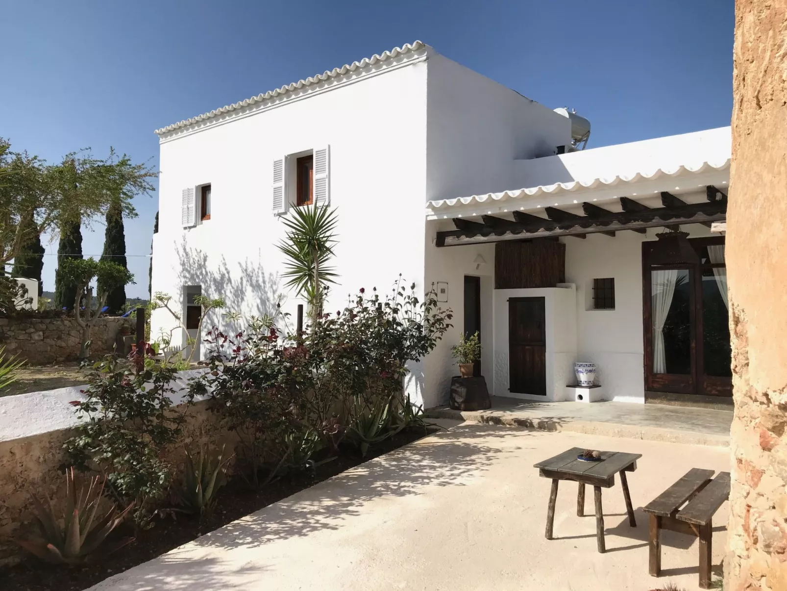 Villa El Palau-Outside