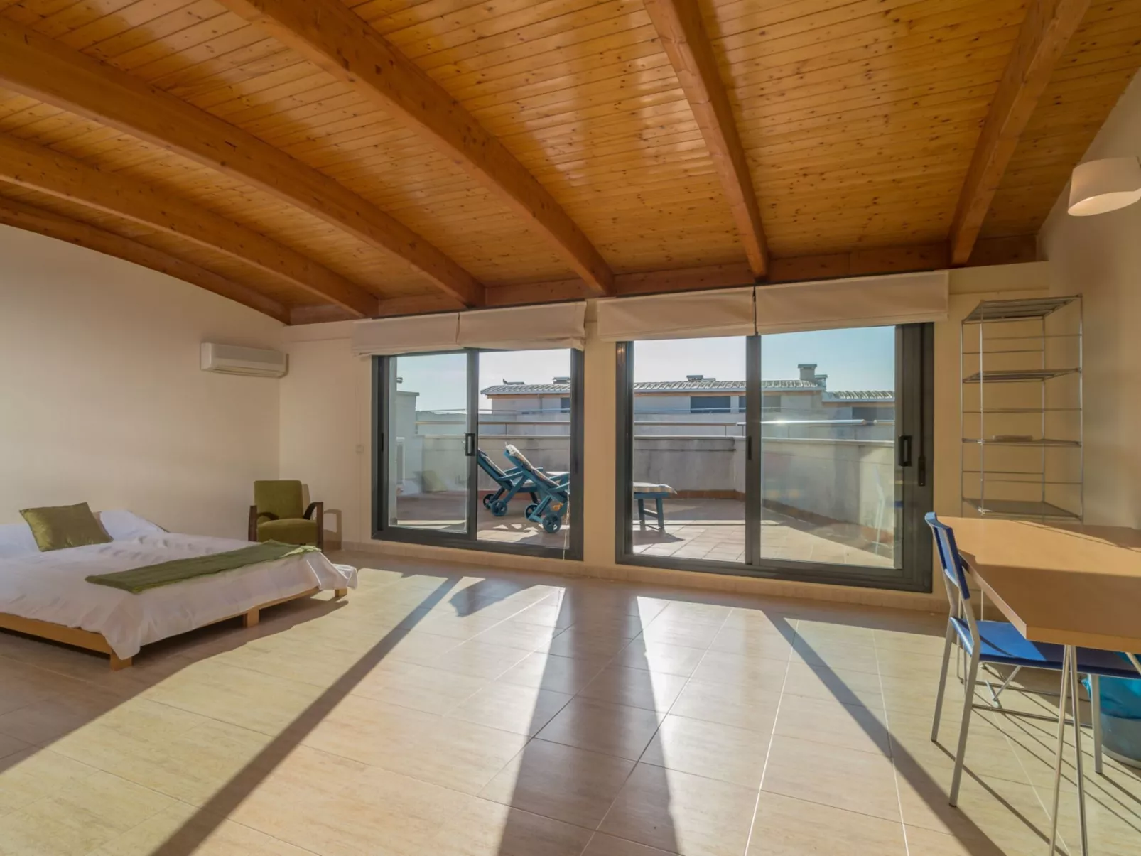 Costabravaforrent Balcó 7, mit gemeinschaftlichem Schwimmbad-Drinnen