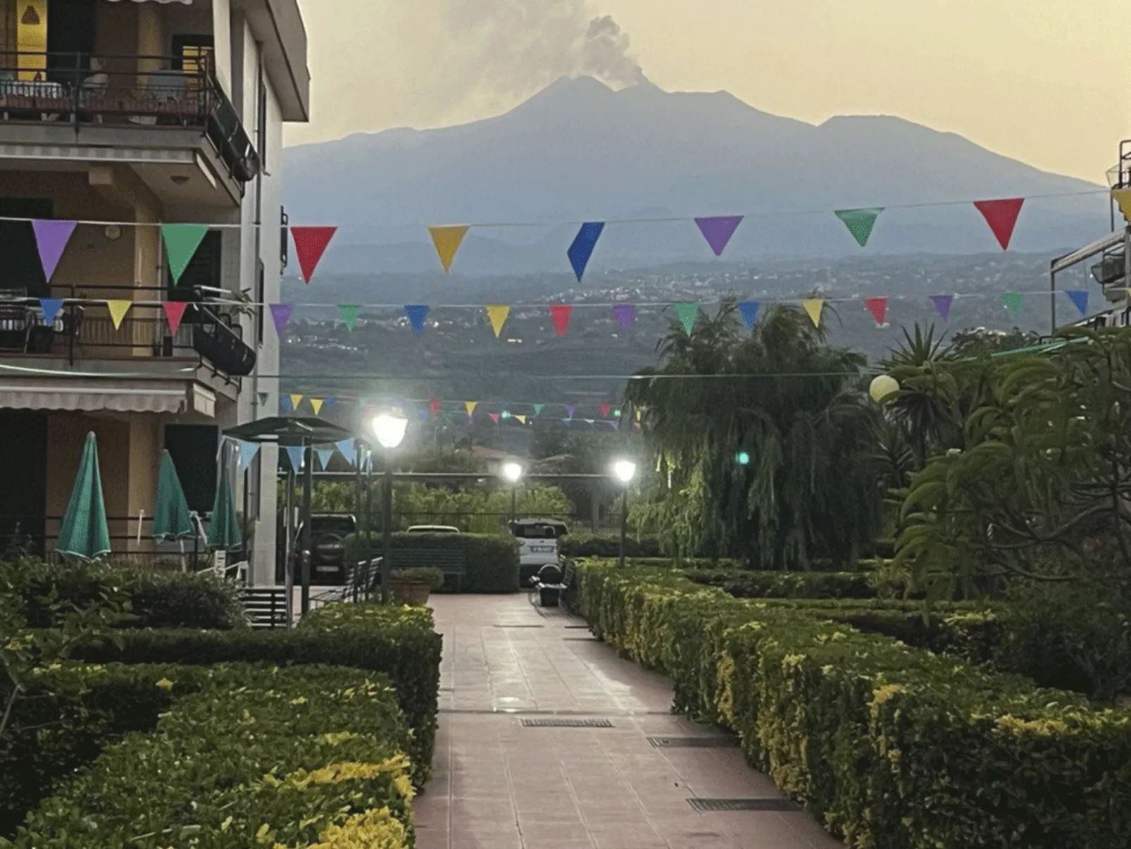 Wohnung "Etna Marine Garden"-Draußen