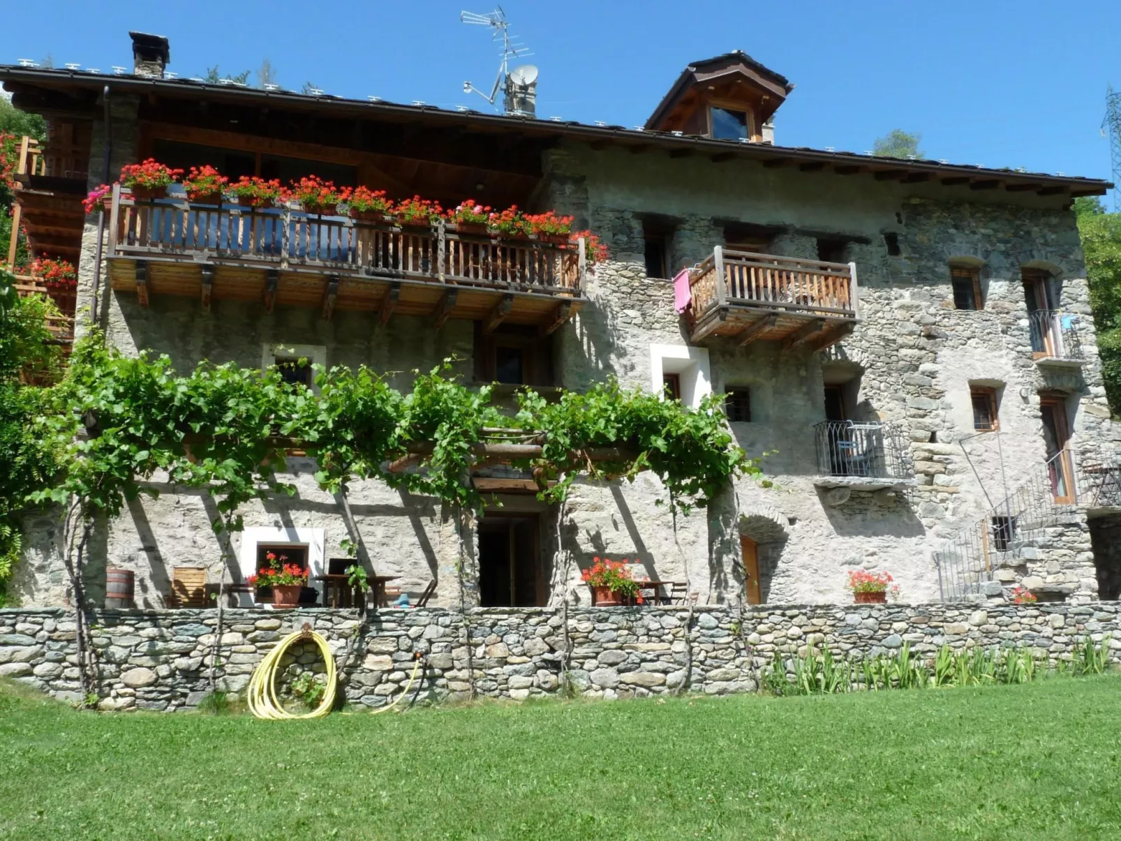 Drei-Zimmer-Wohnung La Mucca in Gignod-Outside