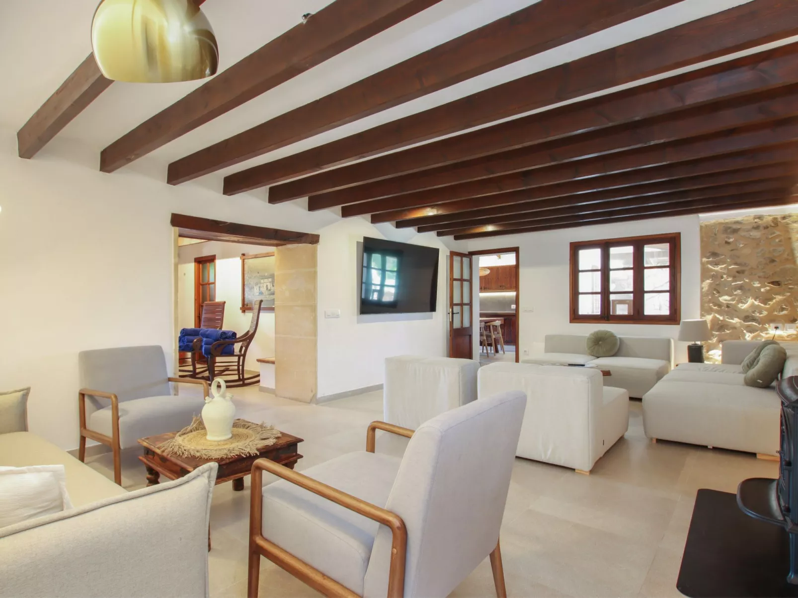 Große Villa auf dem Lande in der Nähe von Pollensa.-Image-tags.info