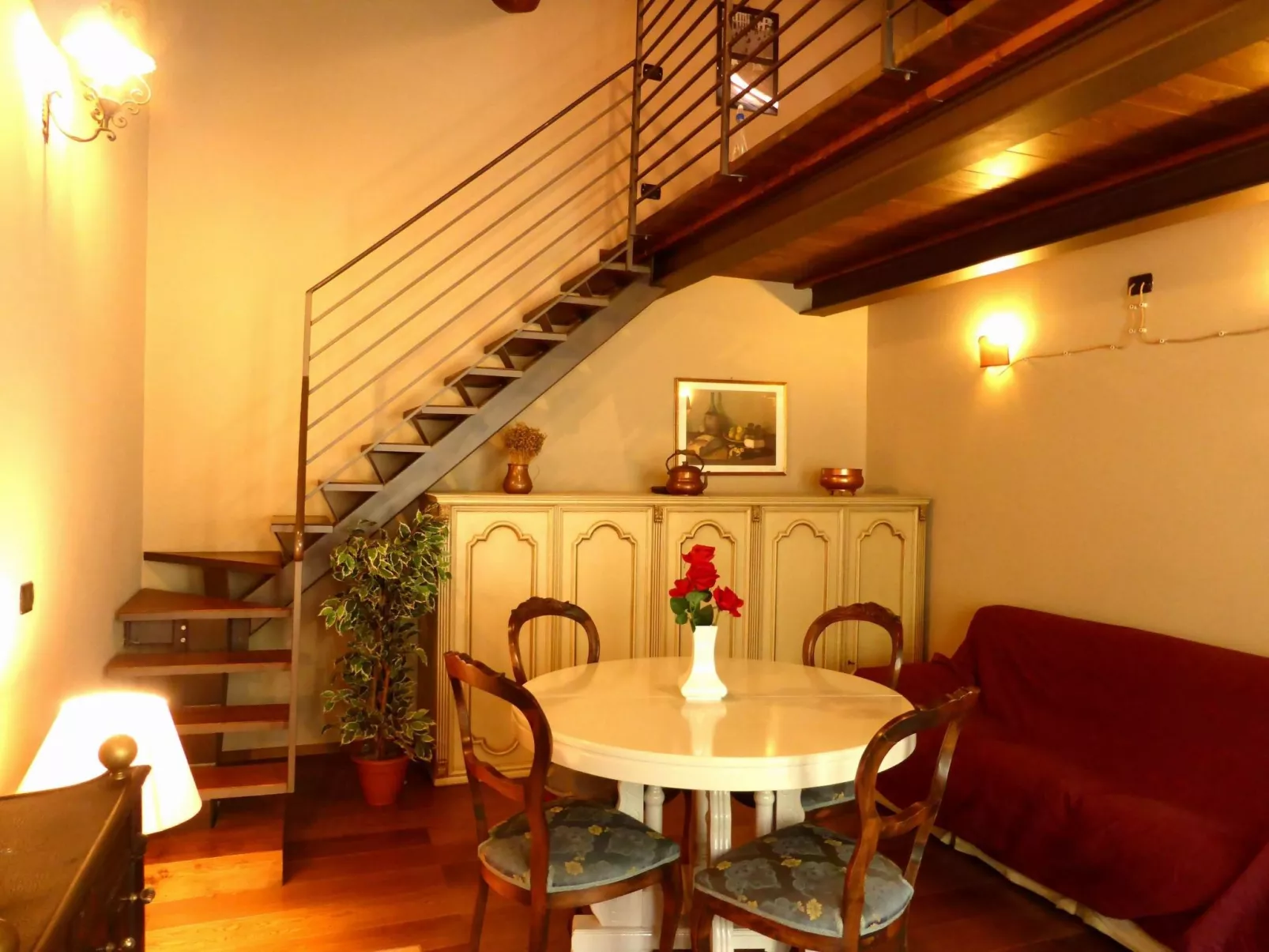 Haus mit Garten, Terrasse, in den Hügeln von Lucca-Inside