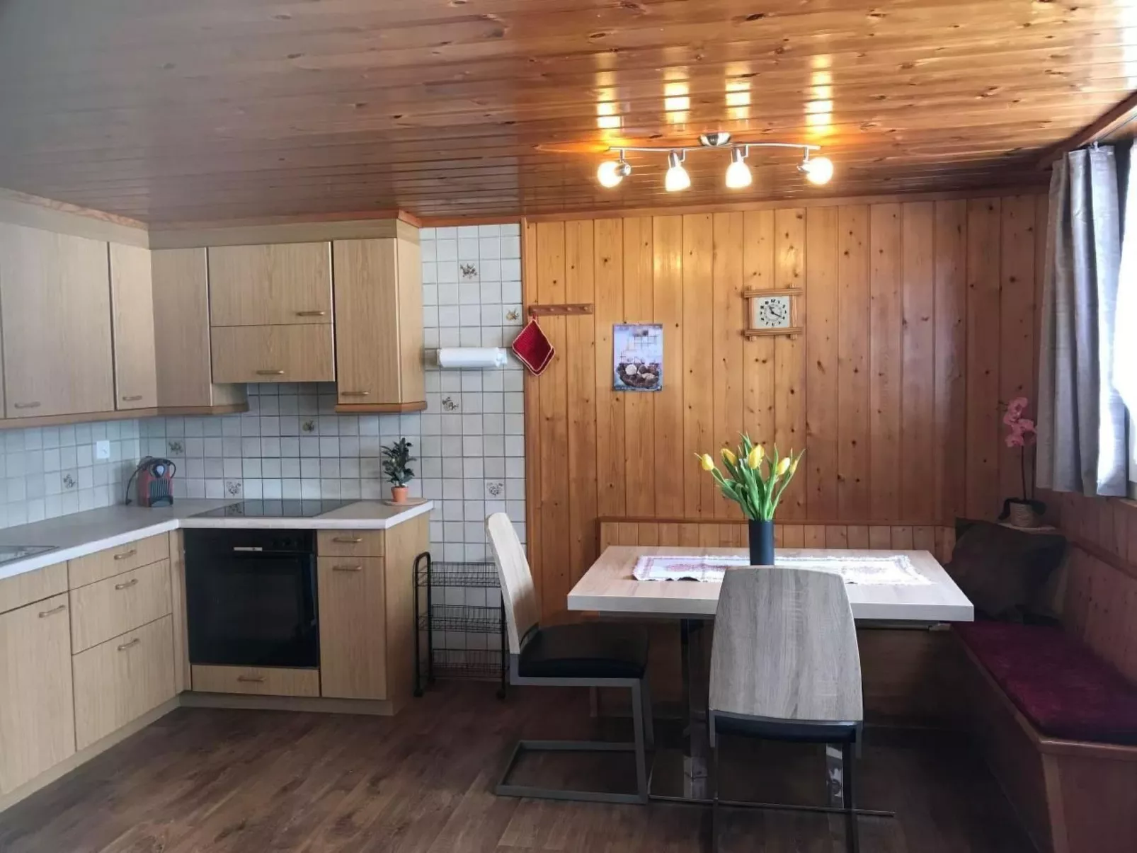 Beim Faulensee 2-Bett Wohnung  1. Stock Ost-Inside