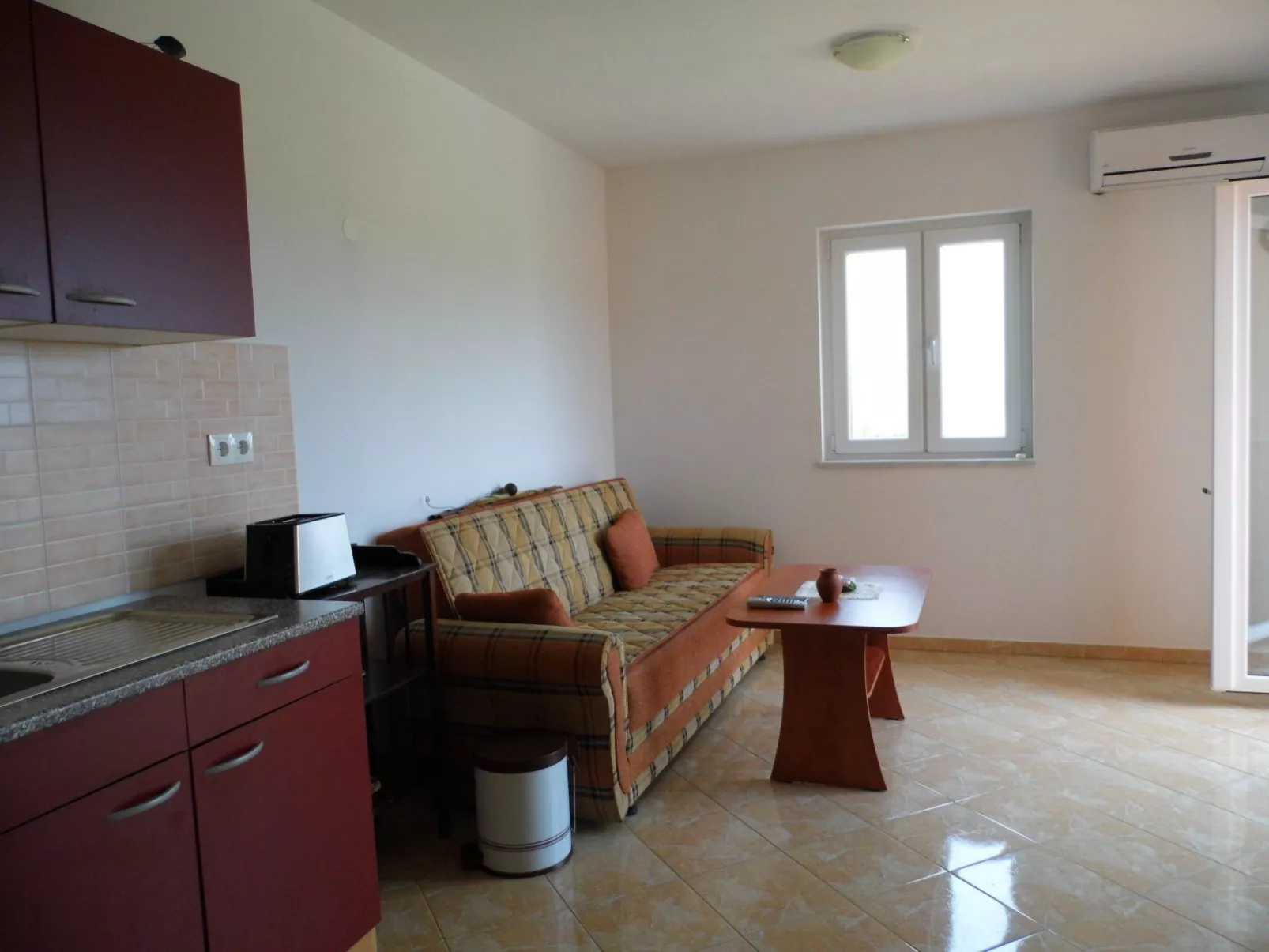 Wohnung mit Terrasse-Inside